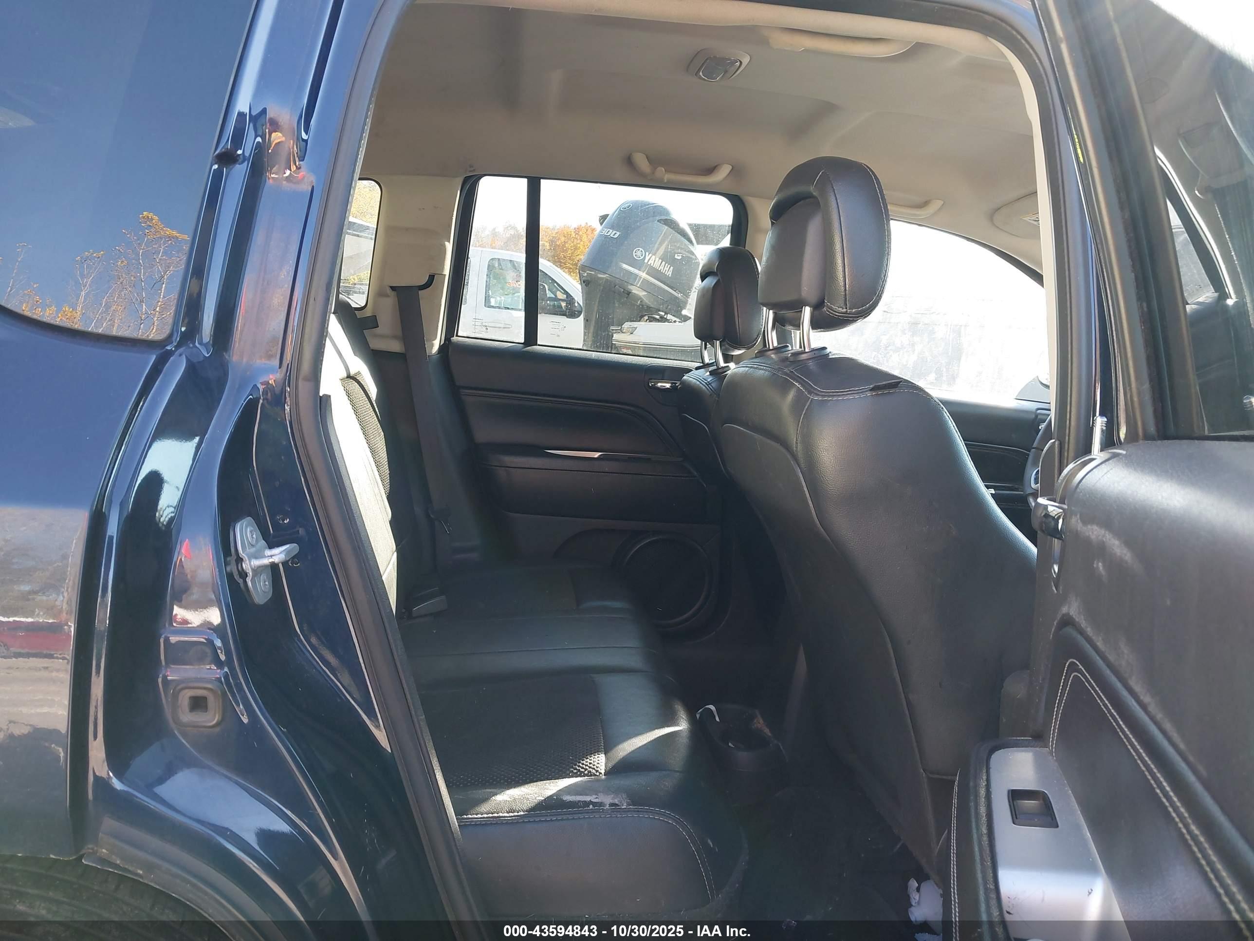 JEEP COMPASS image 8