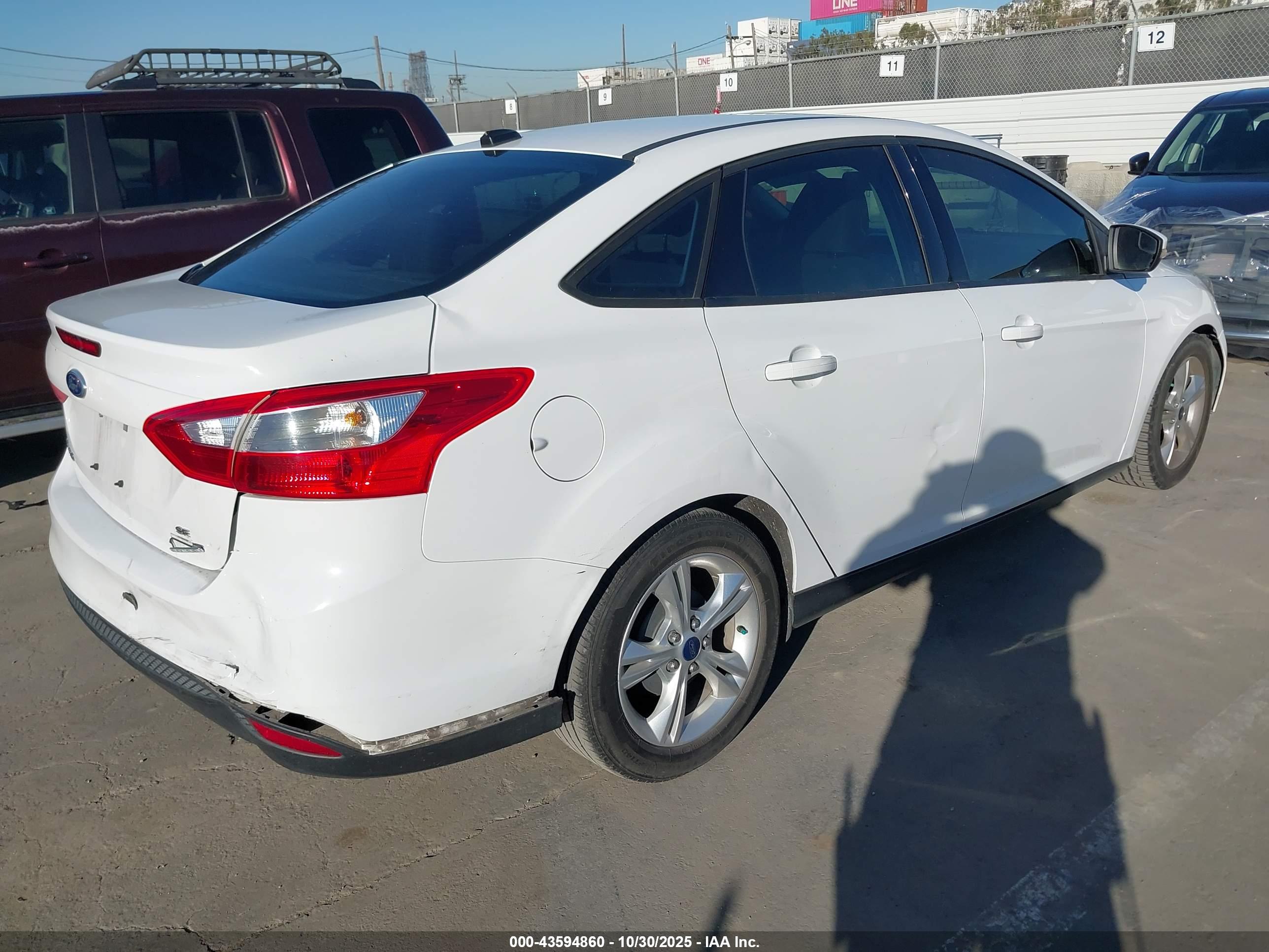 FORD FOCUS image 4