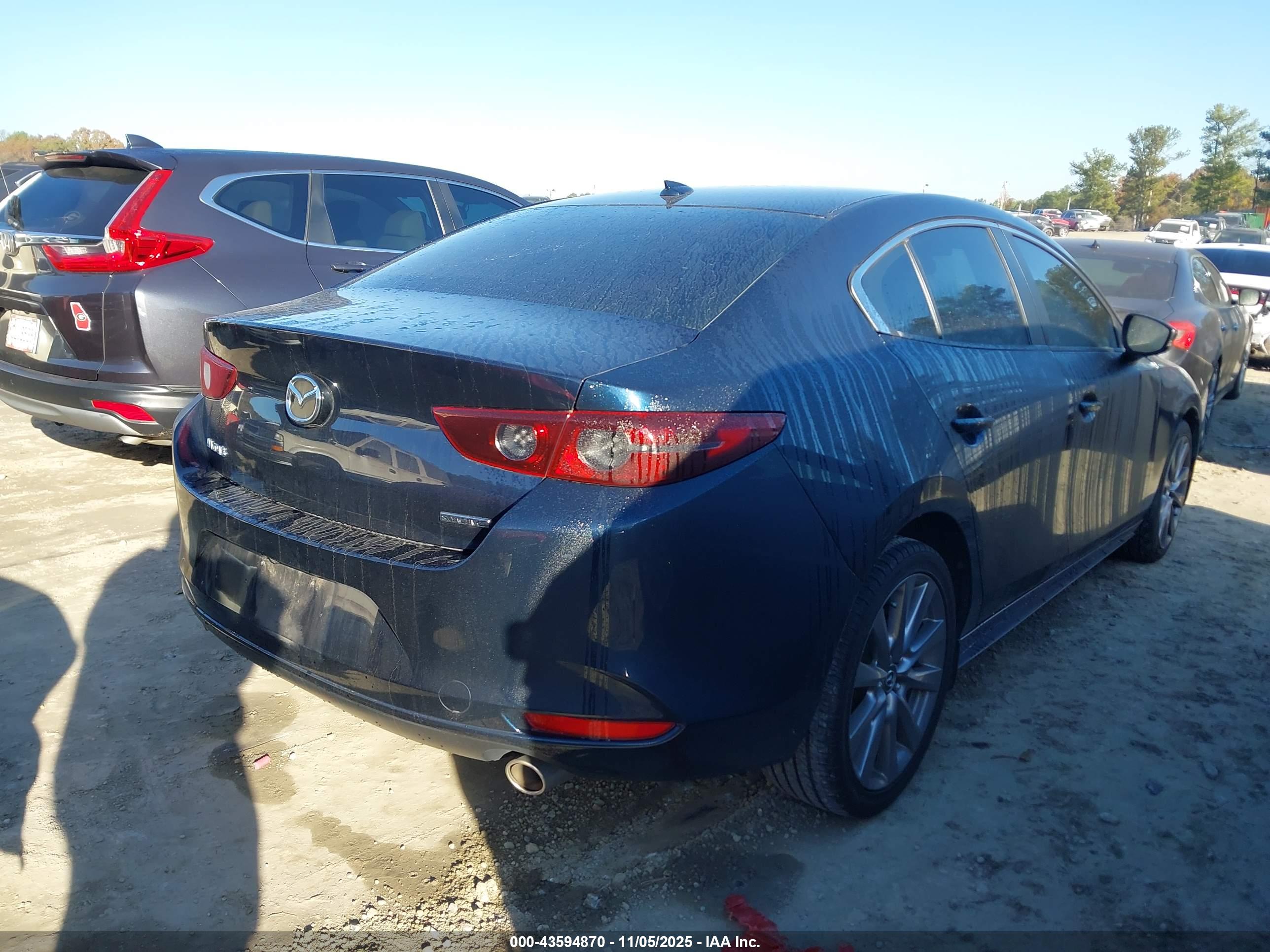 MAZDA MAZDA3 image 4
