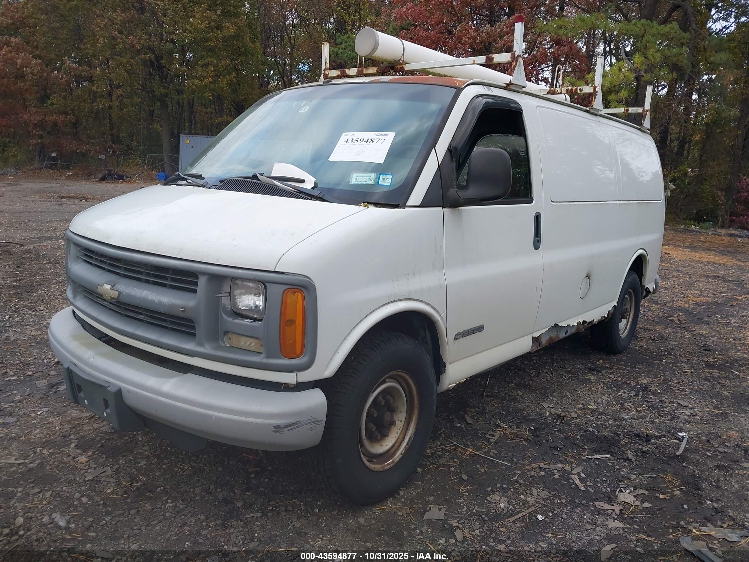 CHEVROLET EXPRESS image 6