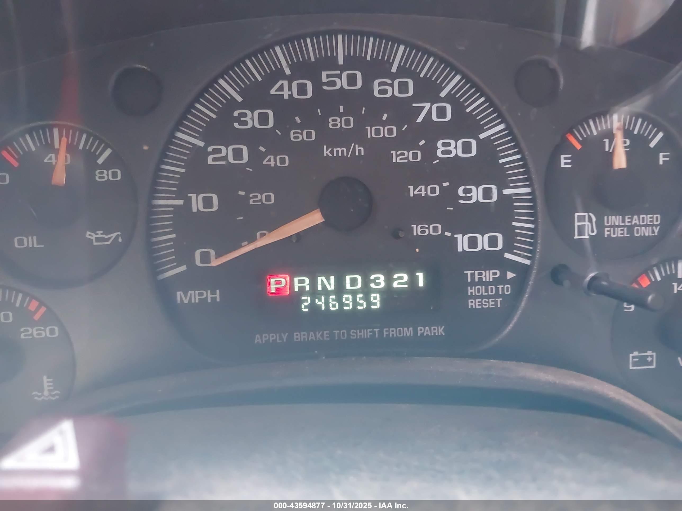 CHEVROLET EXPRESS image 7