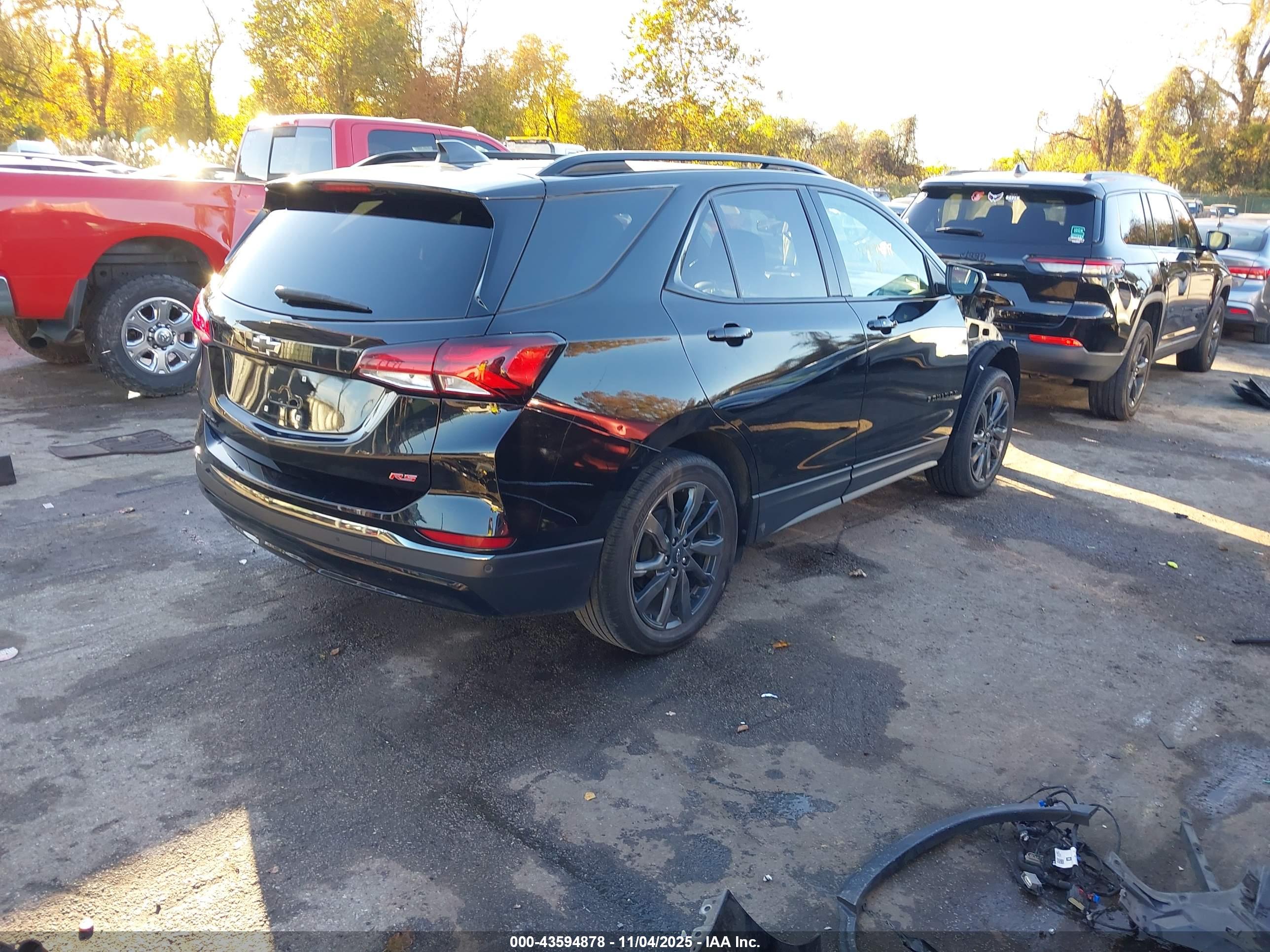 CHEVROLET EQUINOX image 4