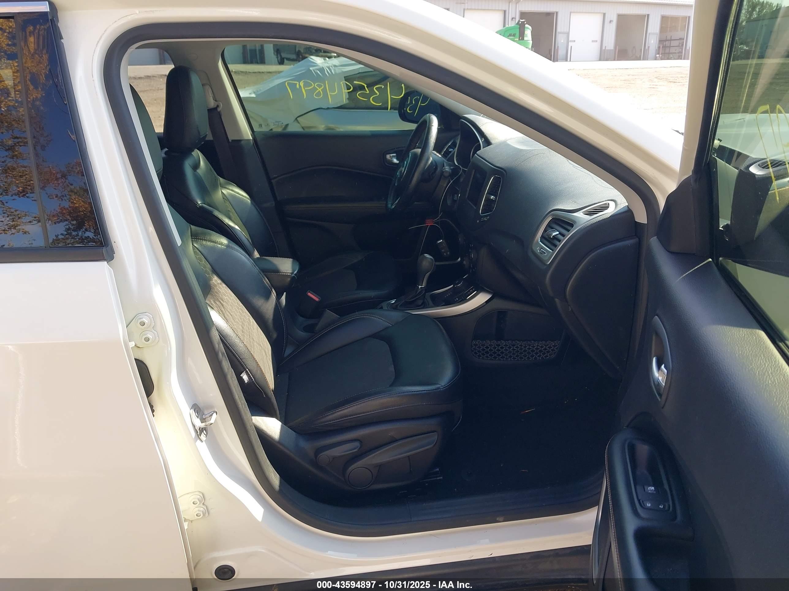 JEEP COMPASS image 5