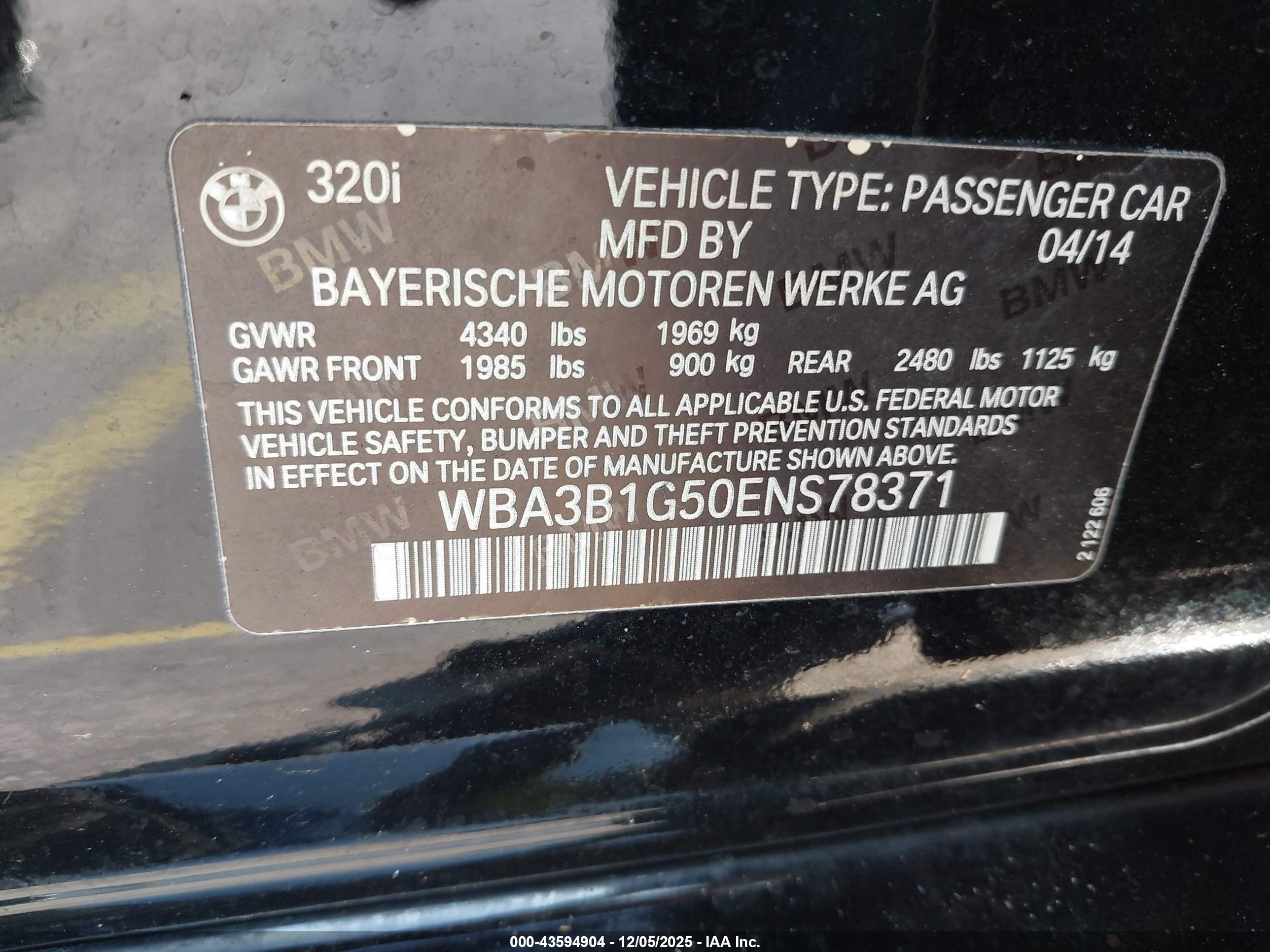 BMW 320I image 9