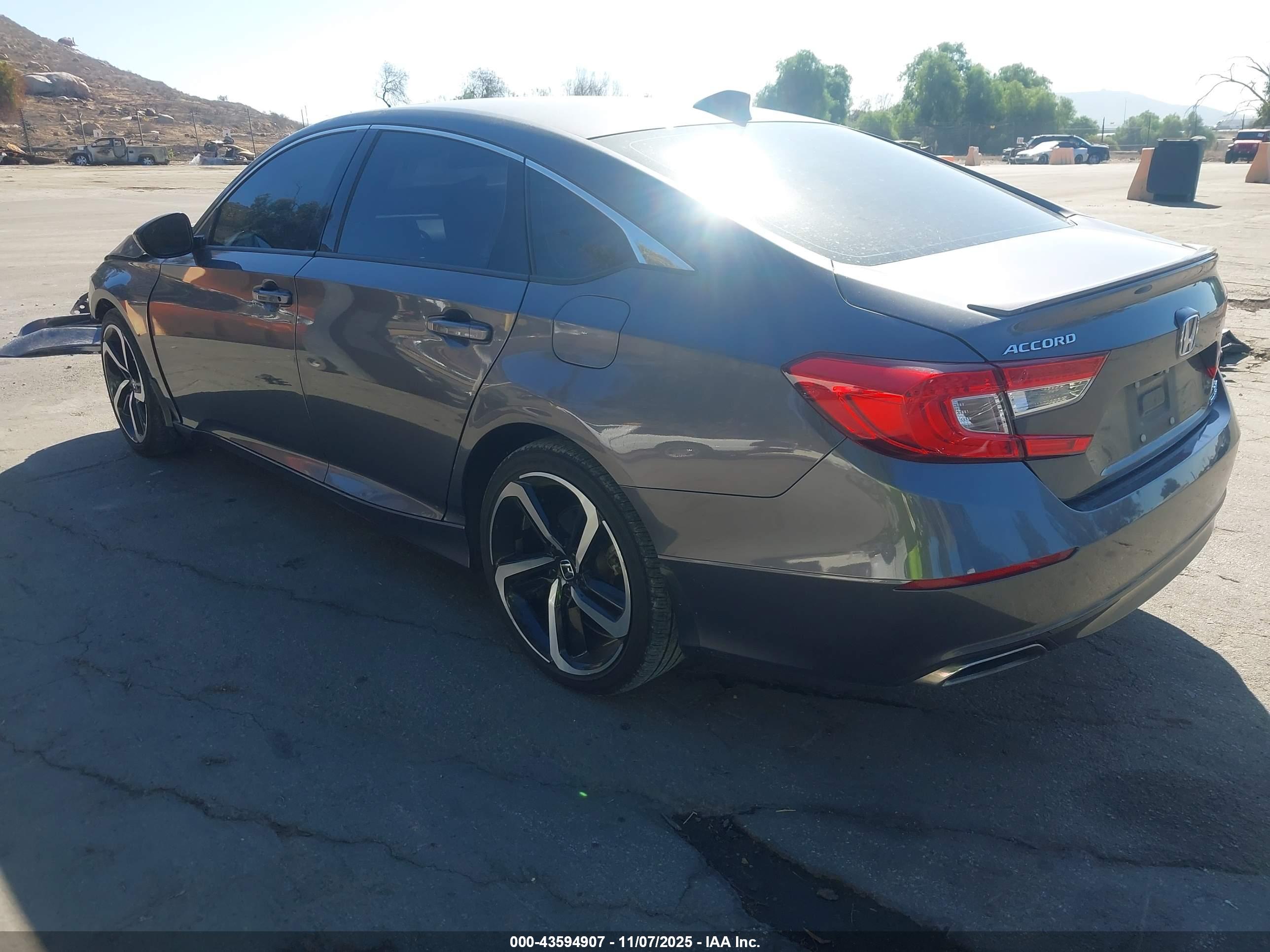 HONDA ACCORD image 3