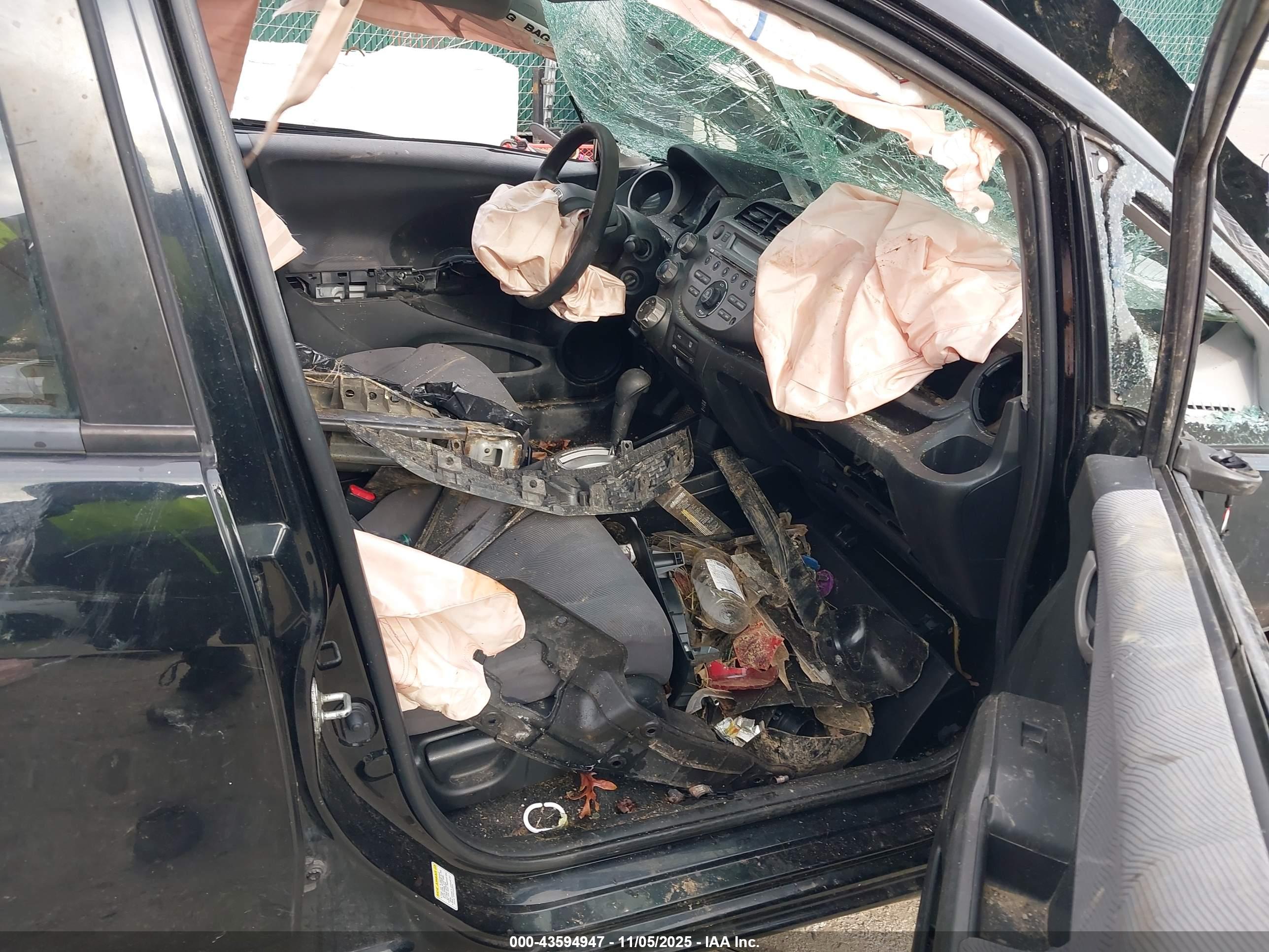 HONDA FIT image 5