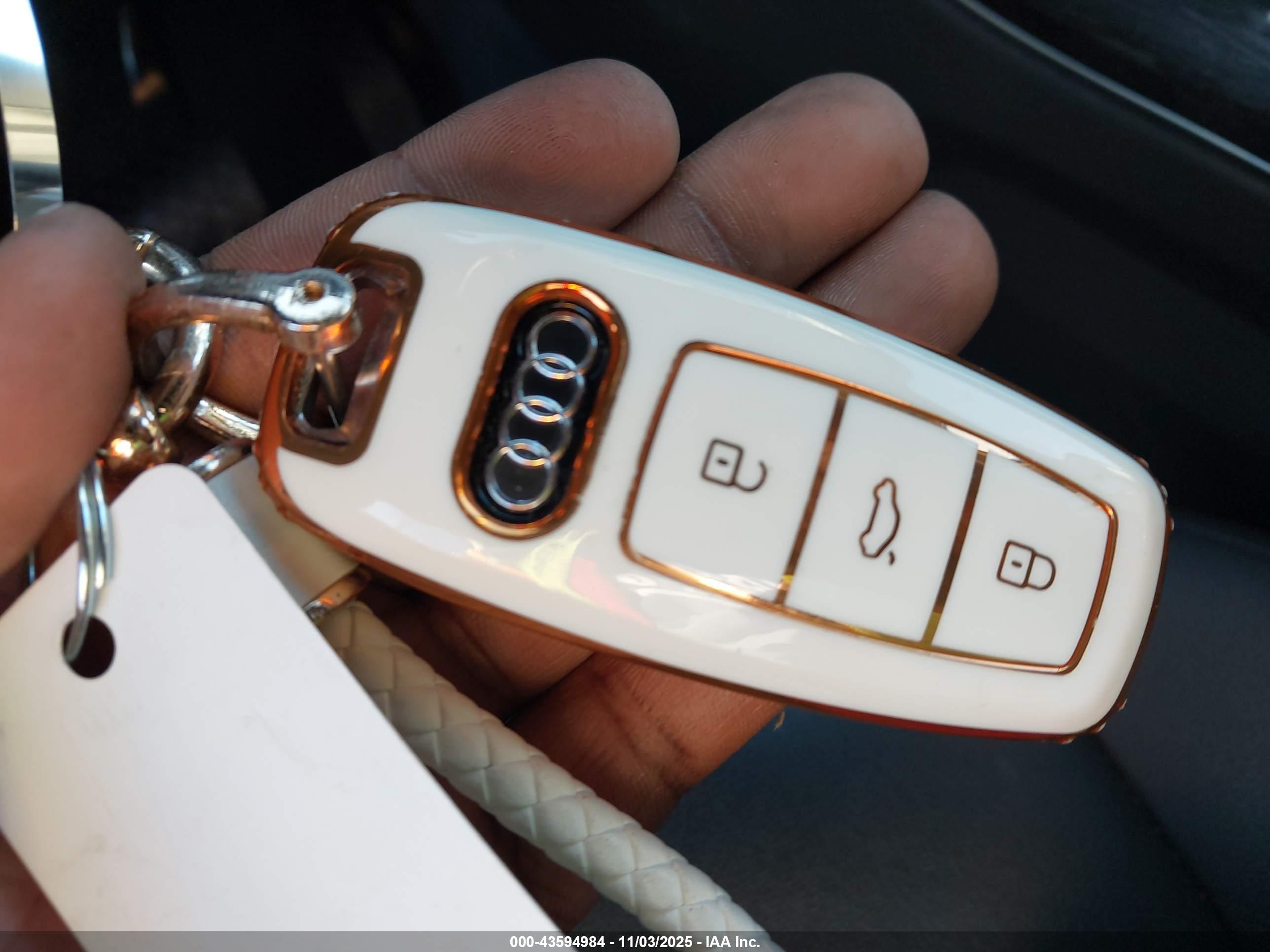 AUDI Q7 image 11