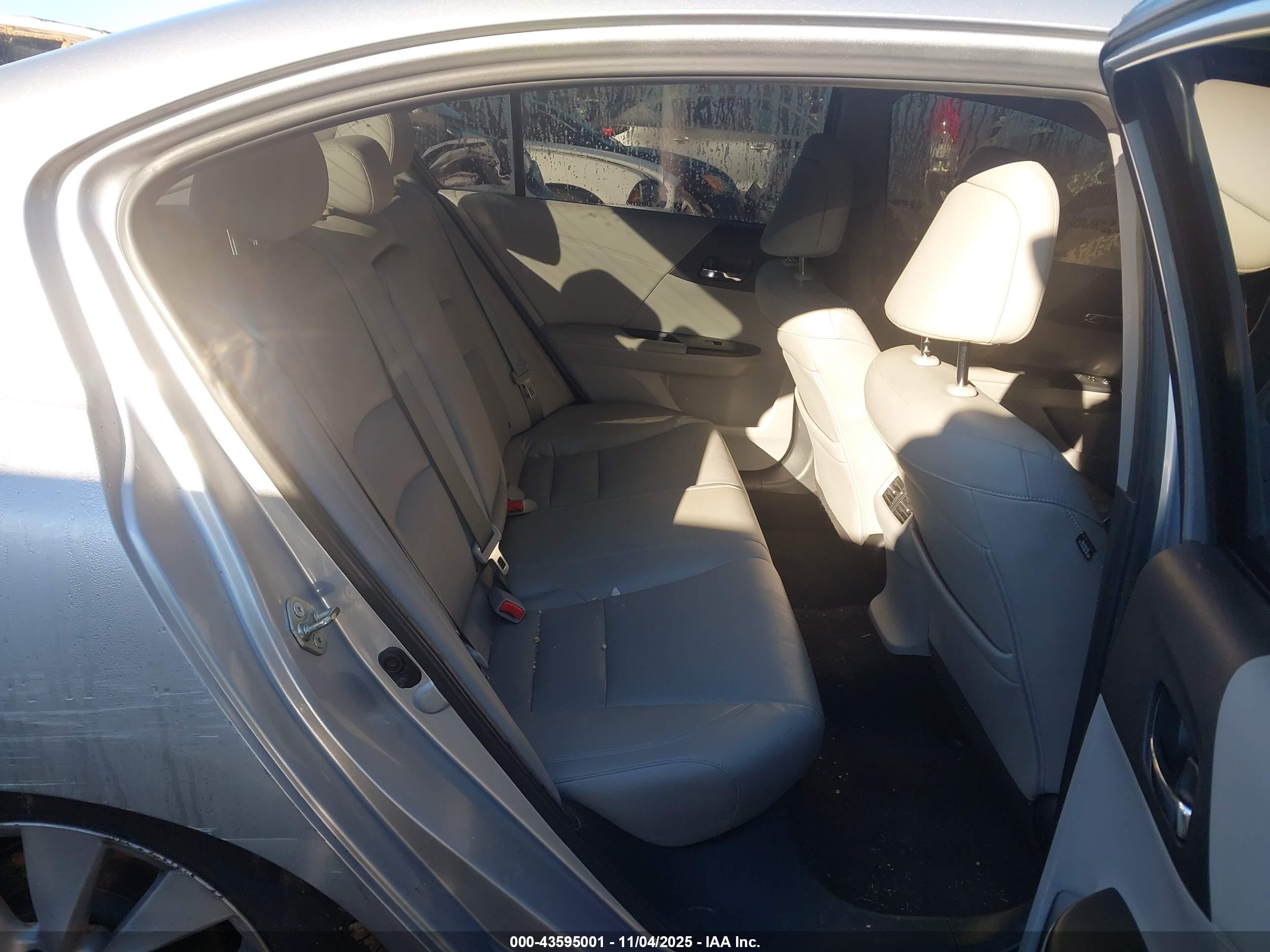 HONDA ACCORD image 8
