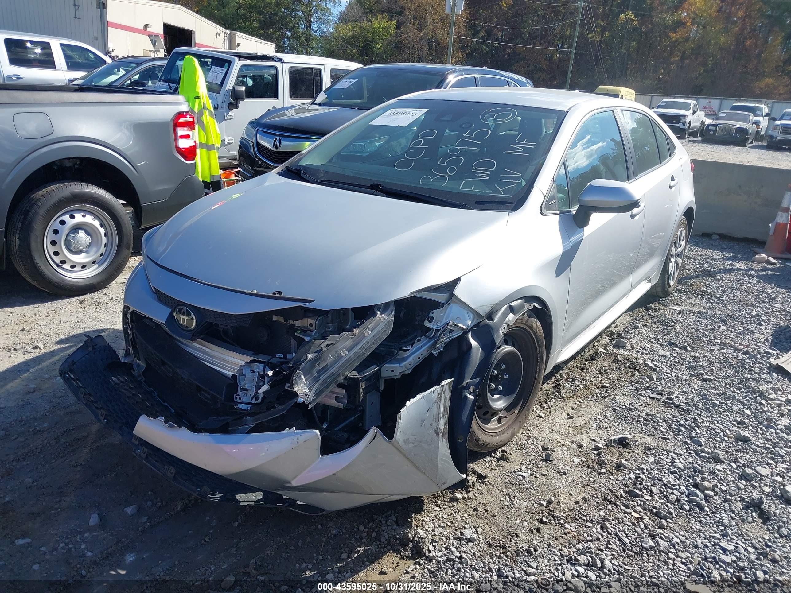 TOYOTA COROLLA image 2