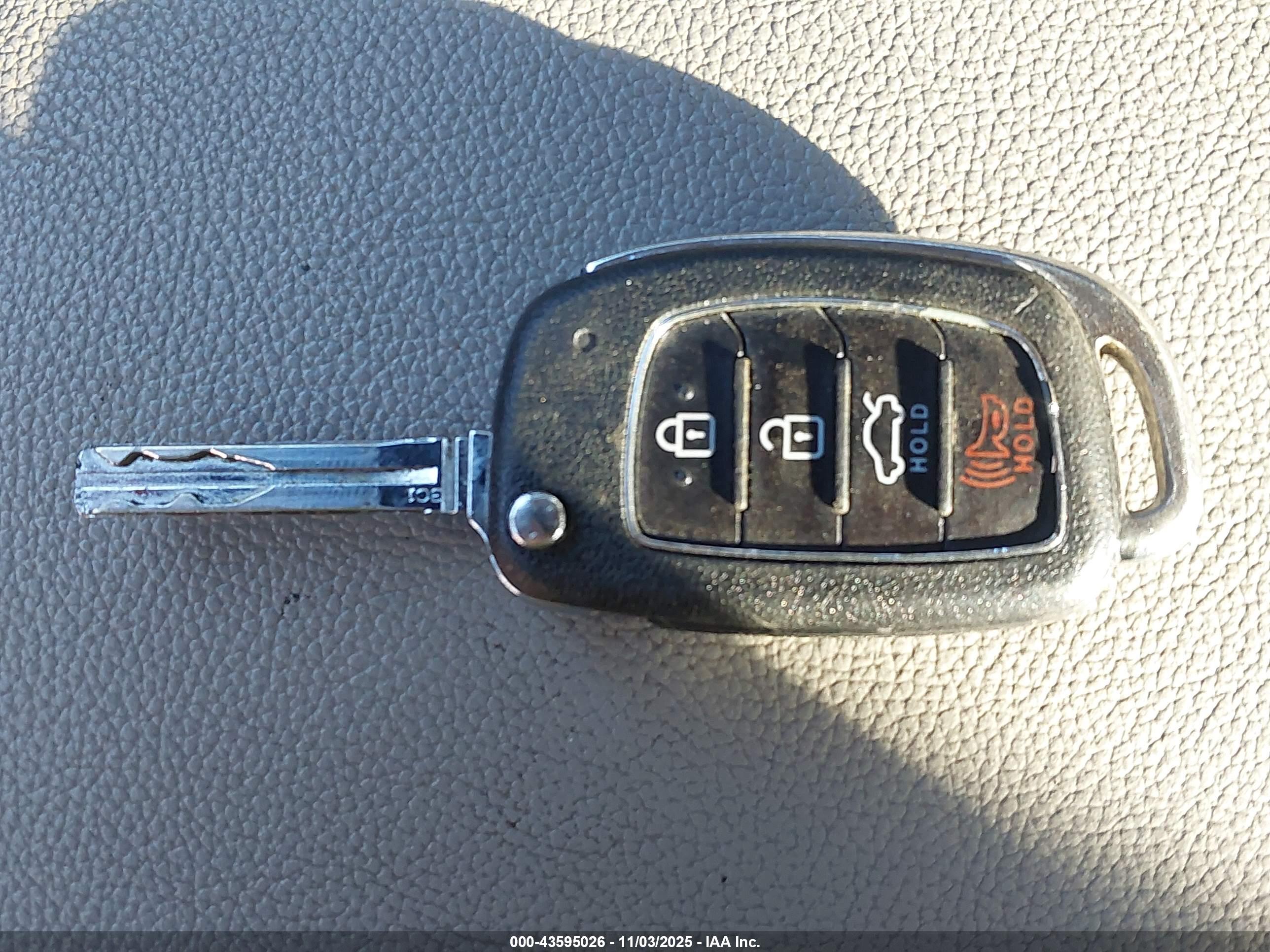 HYUNDAI SONATA image 11