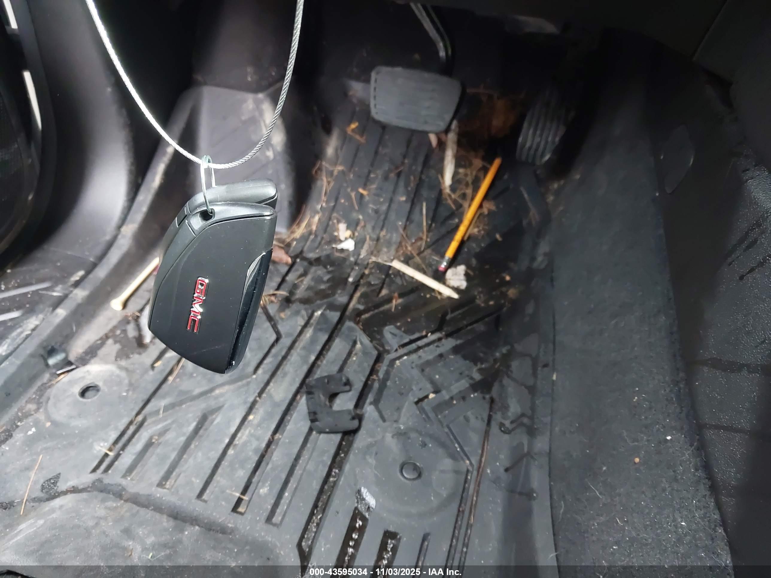 GMC CANYON image 11