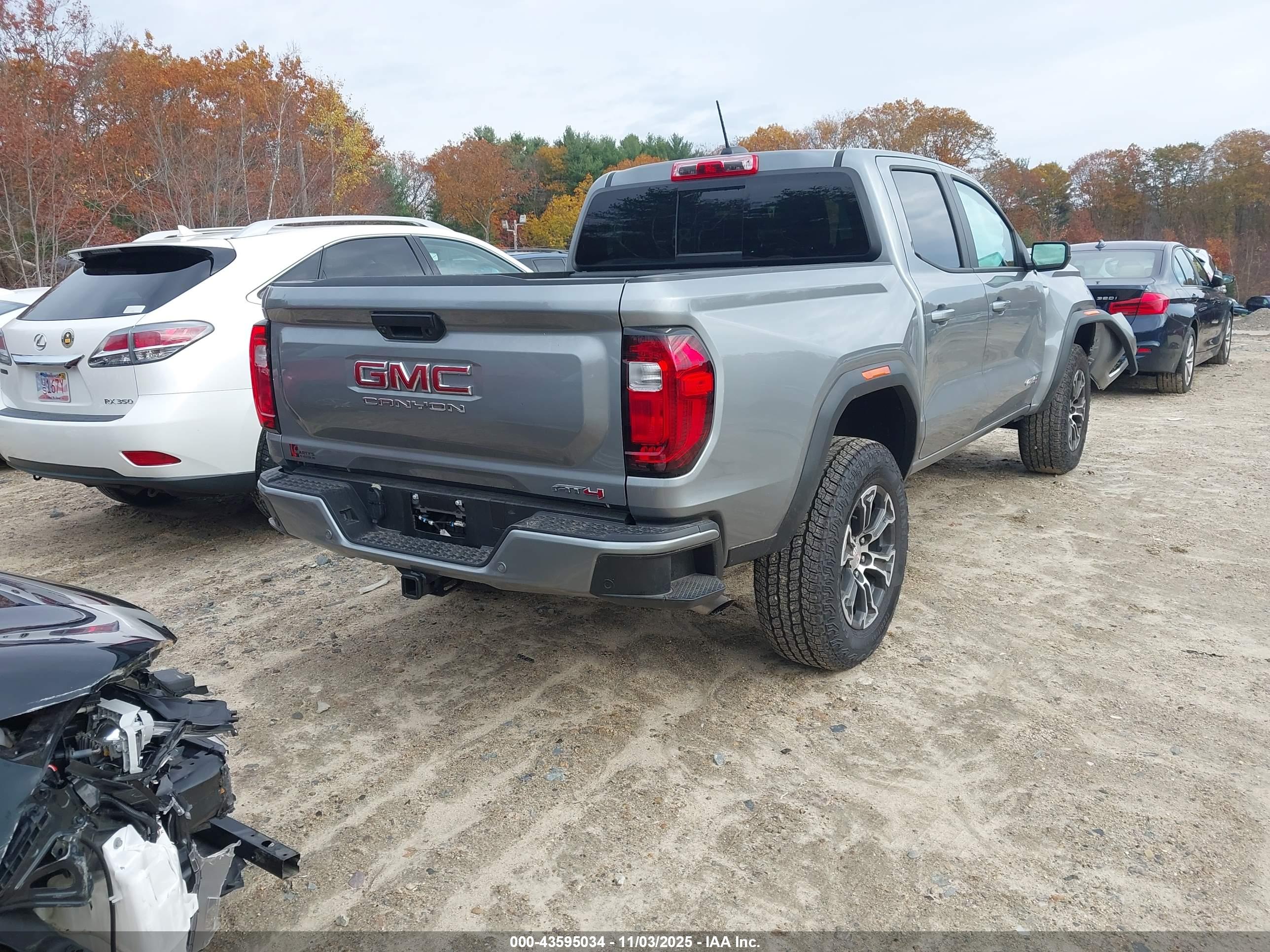 GMC CANYON image 4