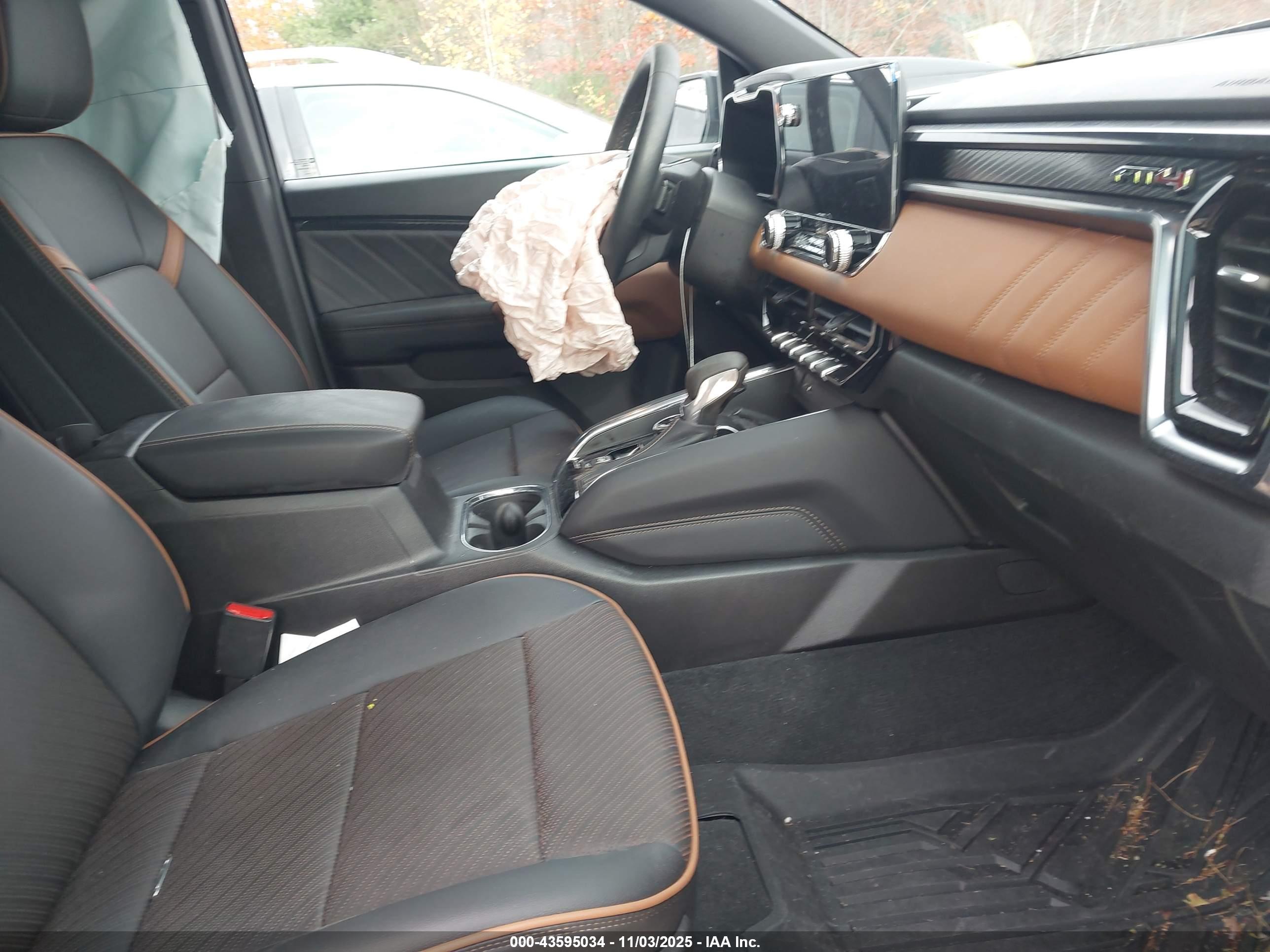GMC CANYON image 5