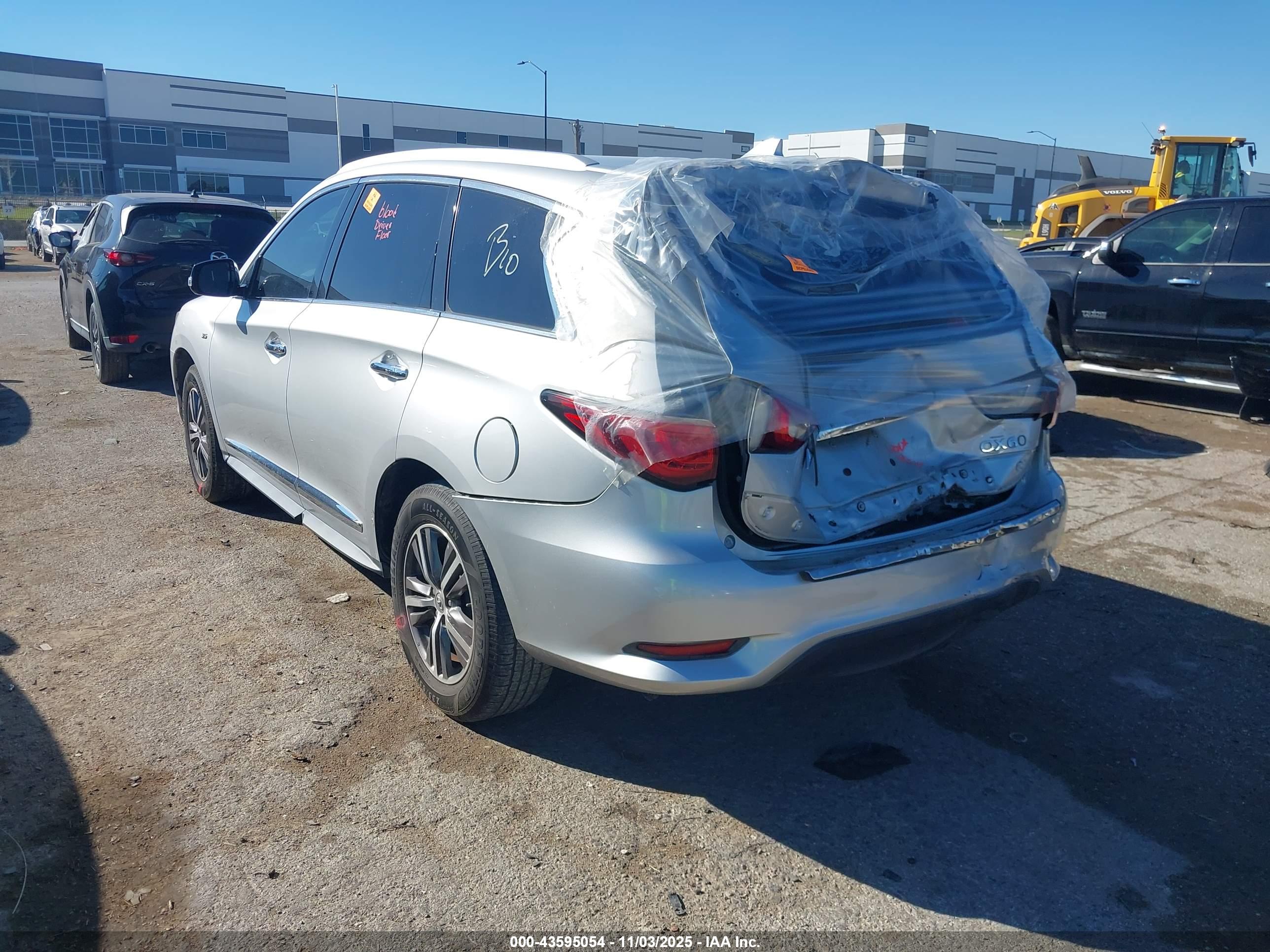 INFINITI QX60 image 3