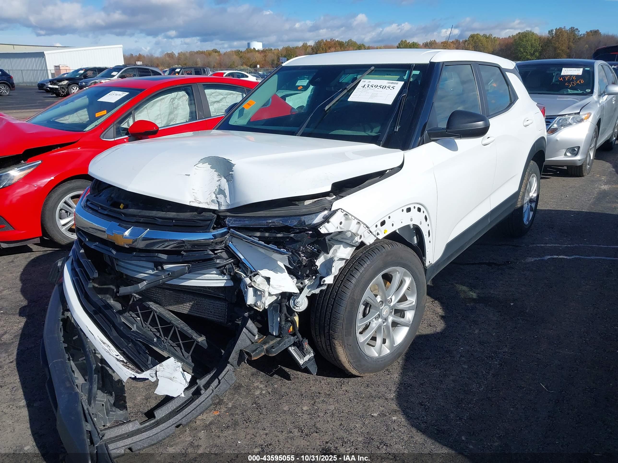CHEVROLET TRAILBLAZER image 2