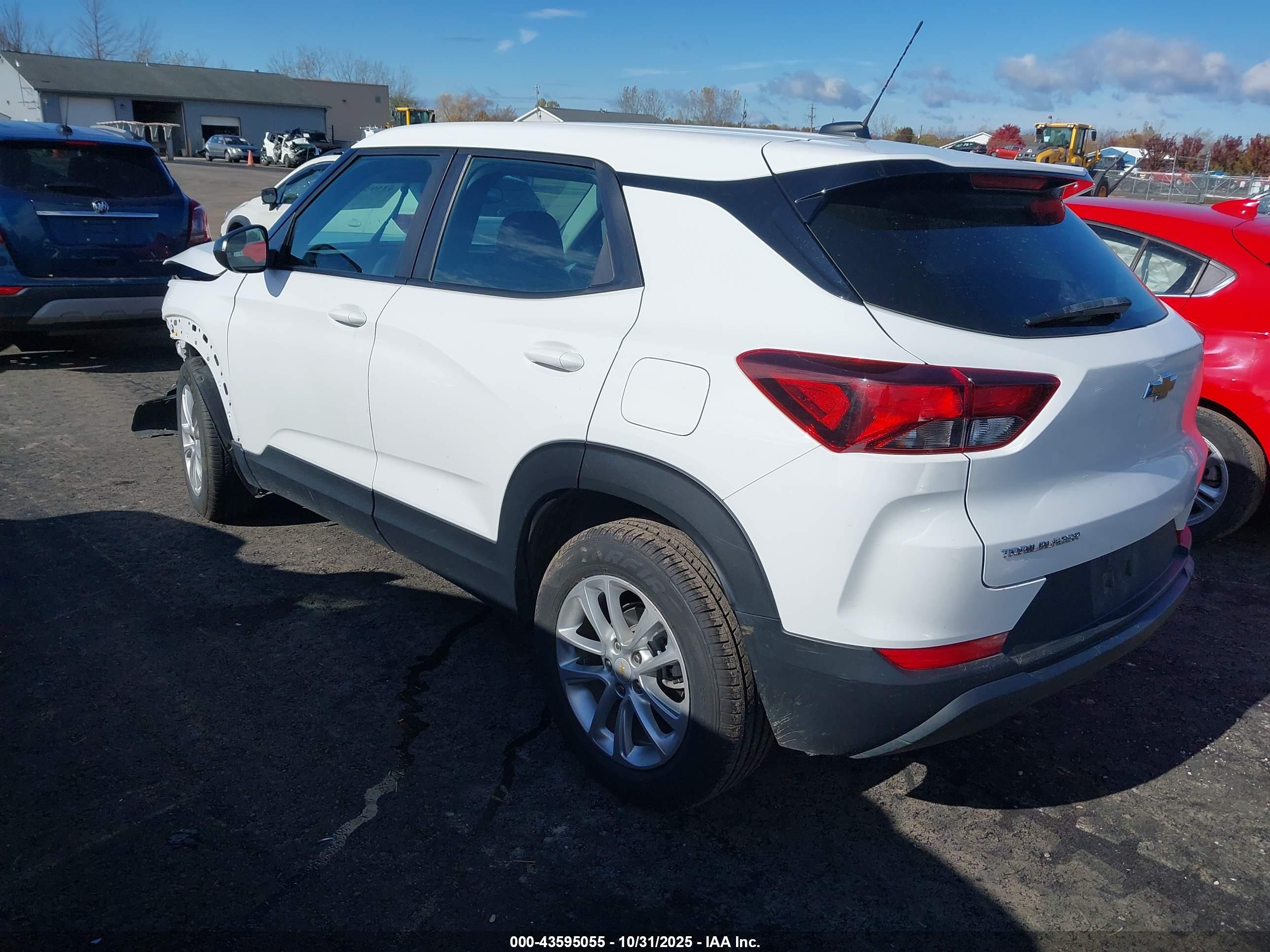 CHEVROLET TRAILBLAZER image 3
