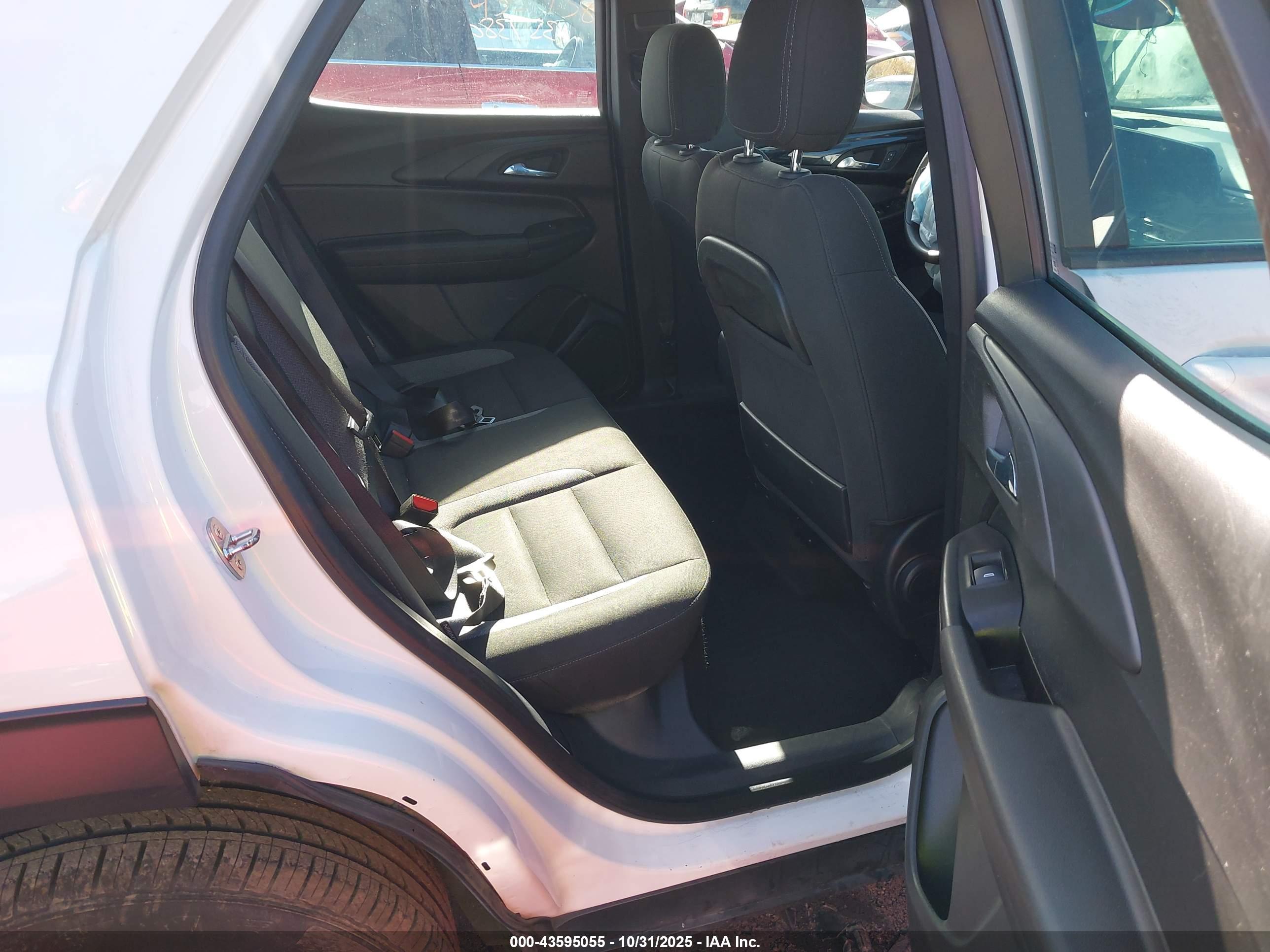 CHEVROLET TRAILBLAZER image 8