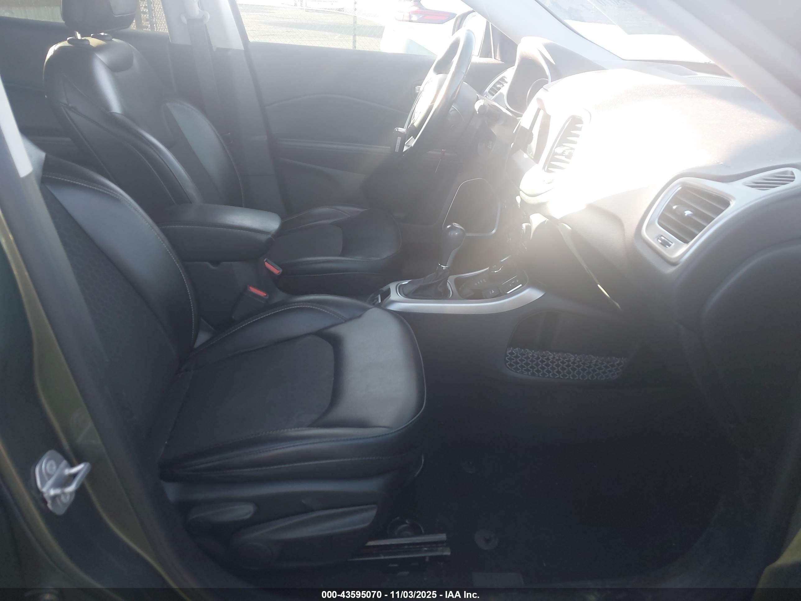 JEEP COMPASS image 5