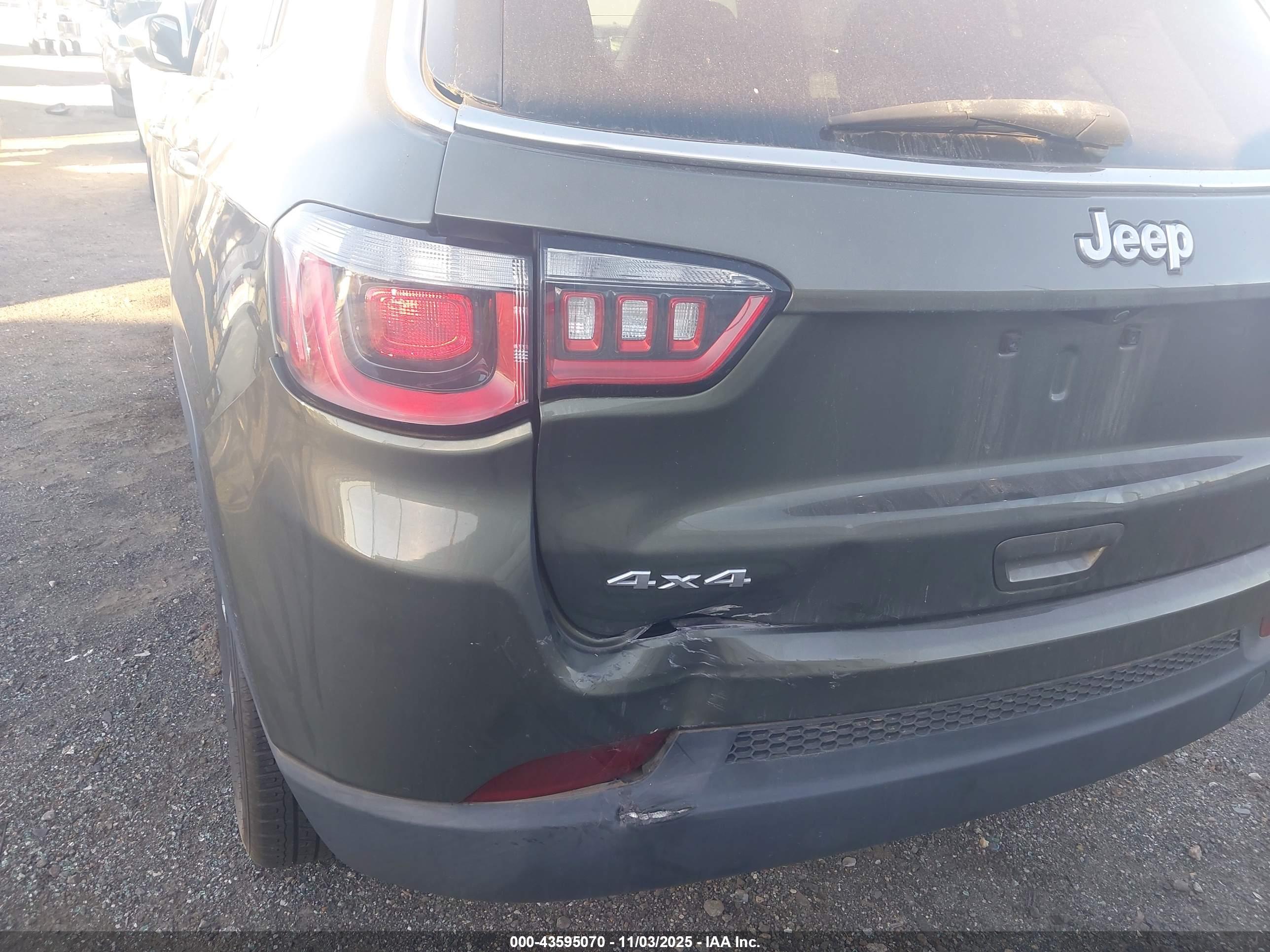 JEEP COMPASS image 6