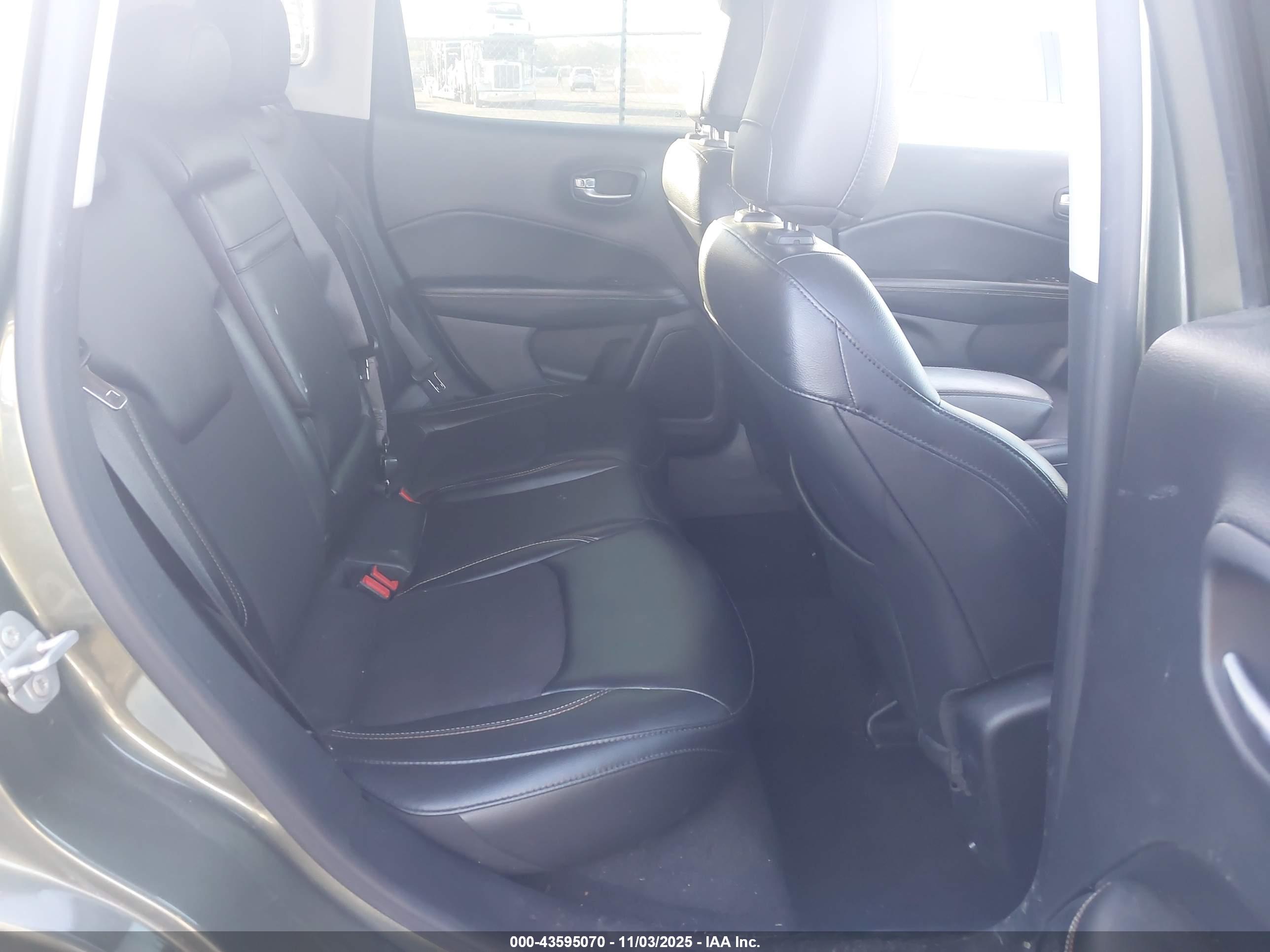 JEEP COMPASS image 8