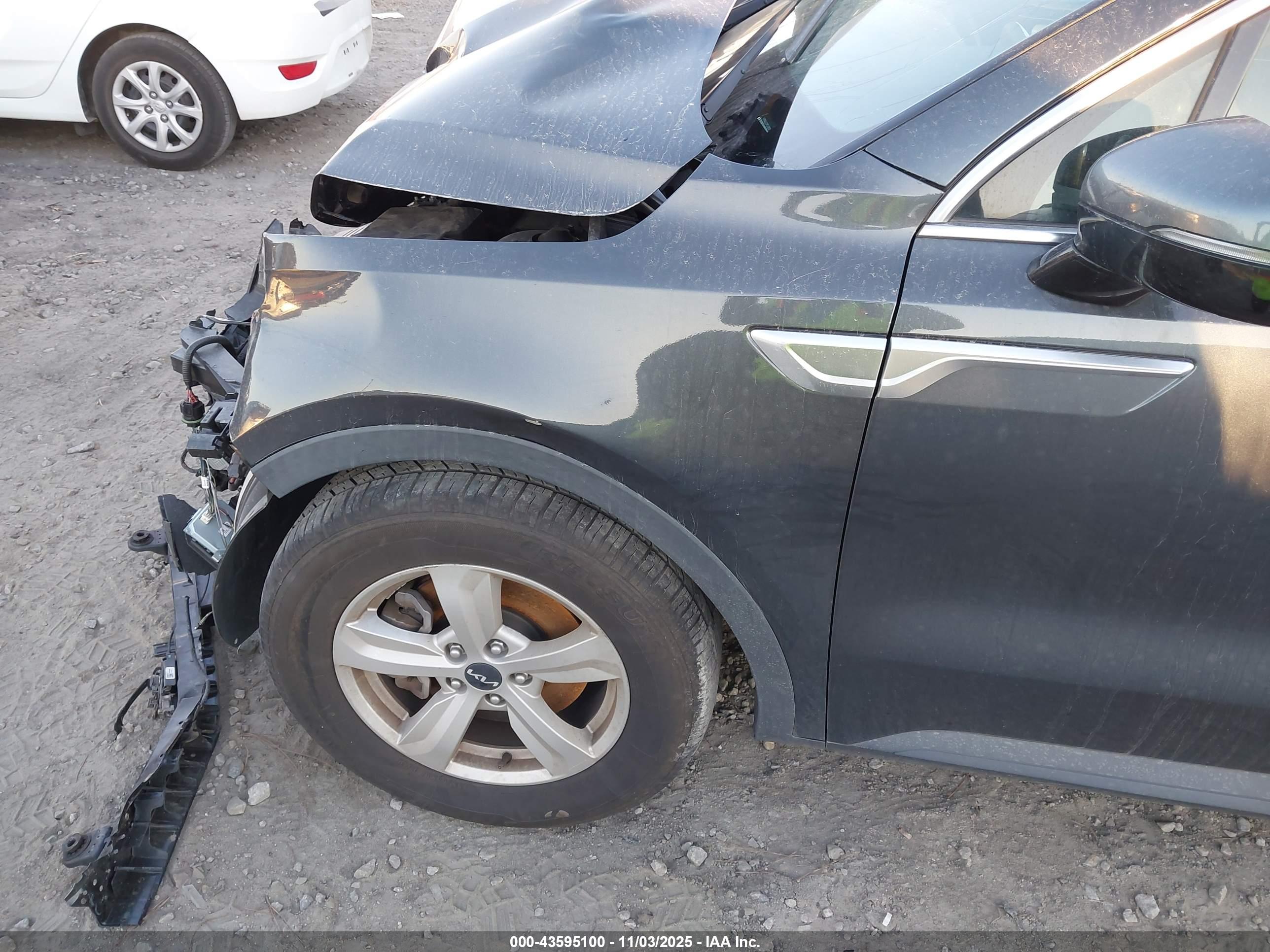 KIA SORENTO image 6