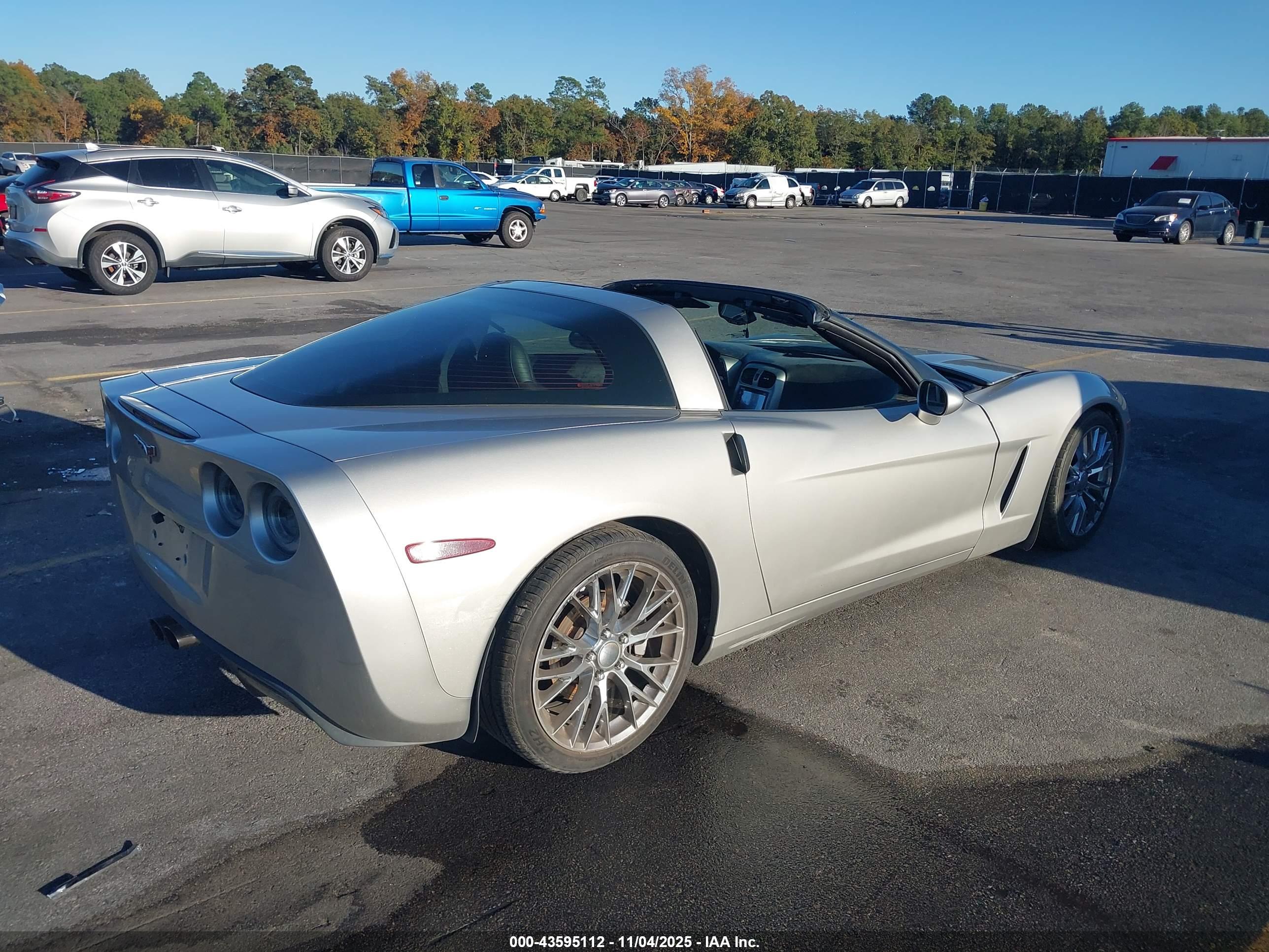 CHEVROLET CORVETTE image 4
