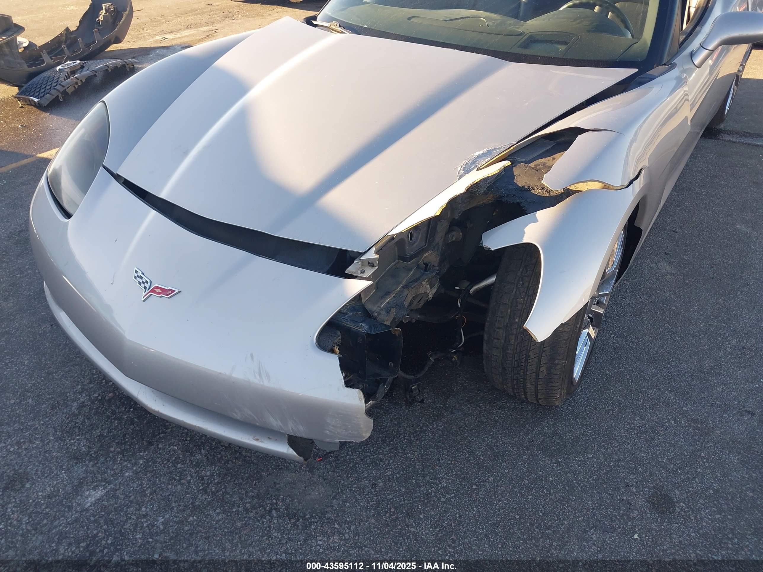 CHEVROLET CORVETTE image 6