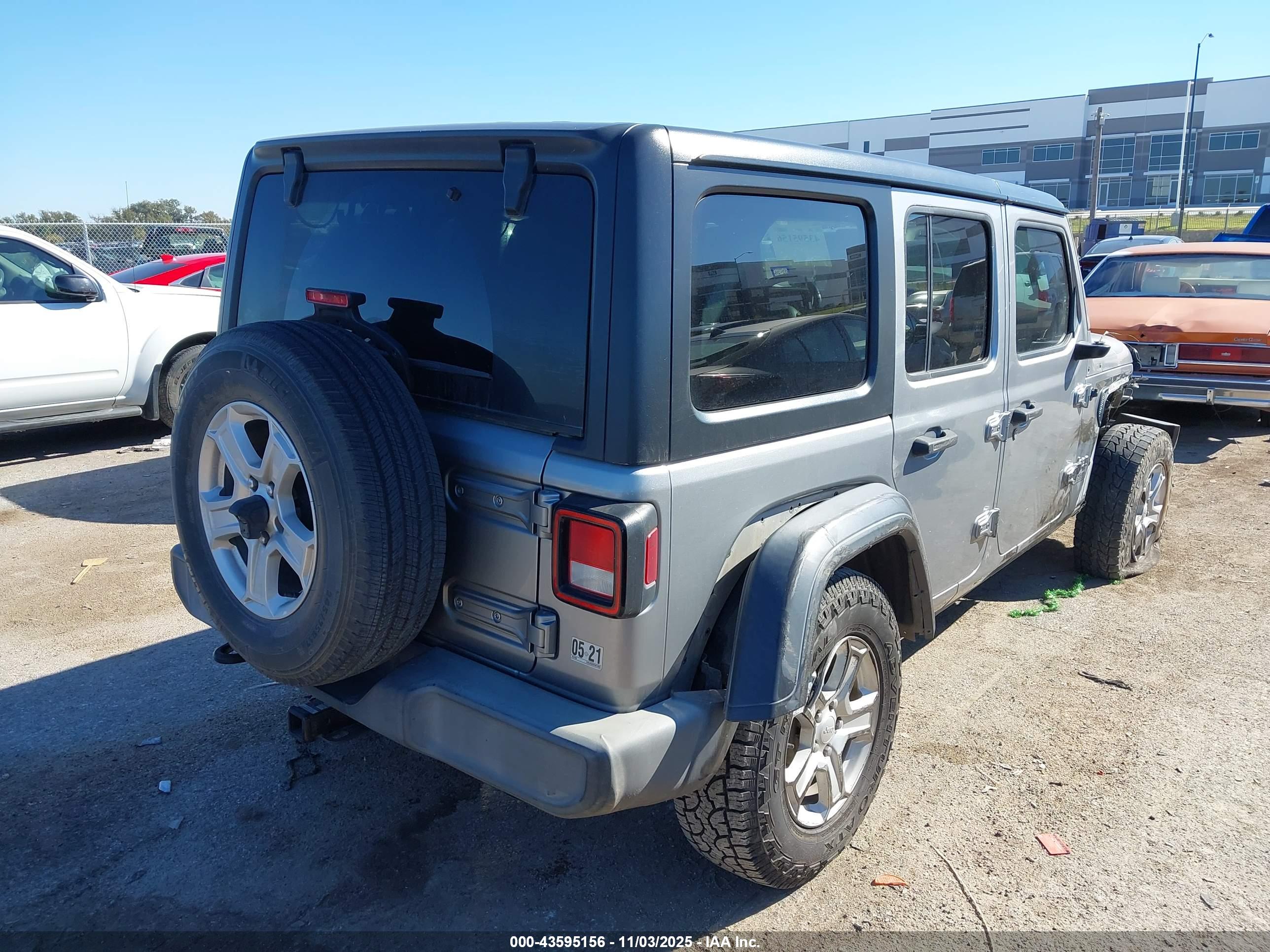 JEEP WRANGLER image 4