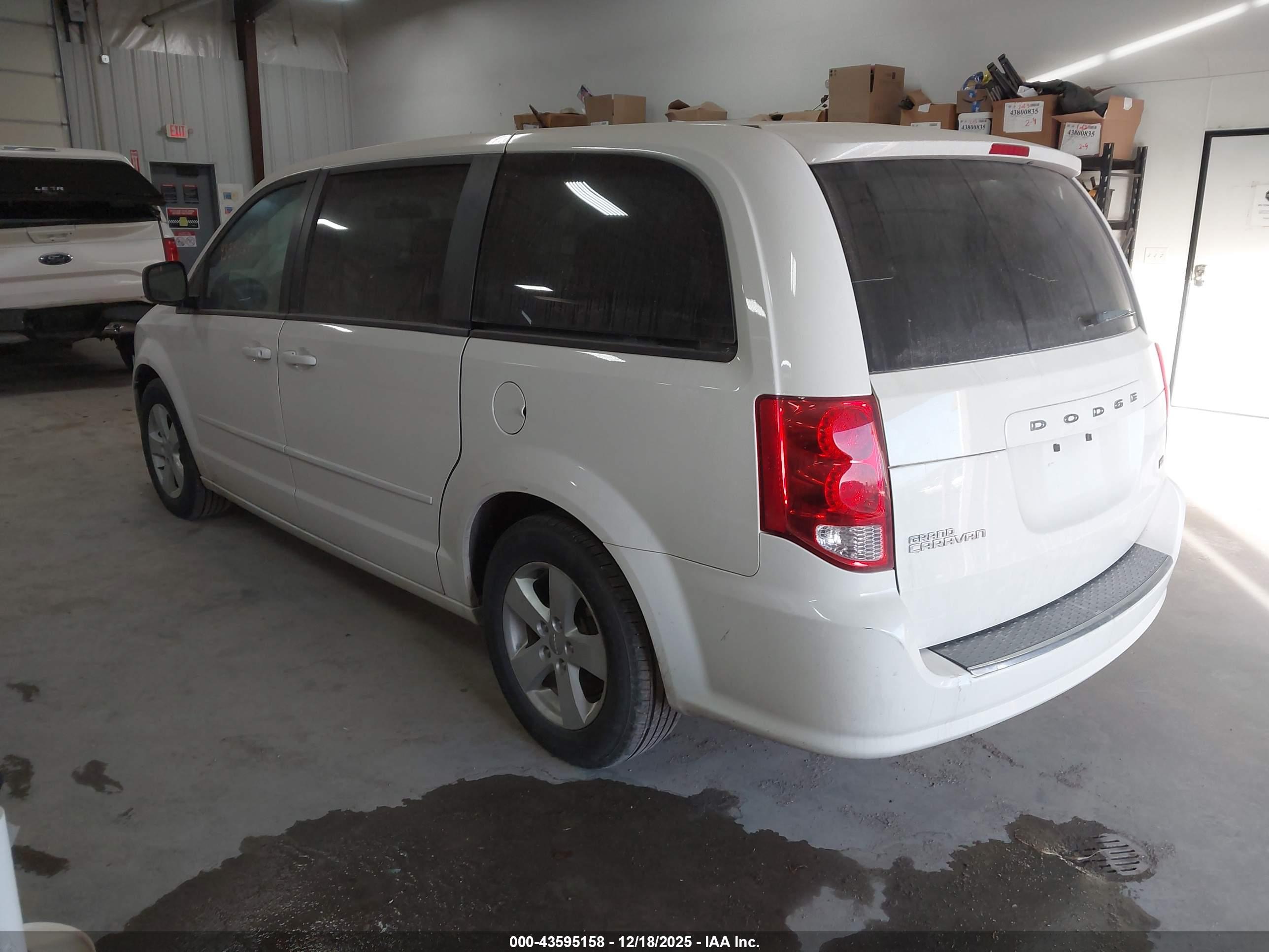 DODGE GRAND image 3