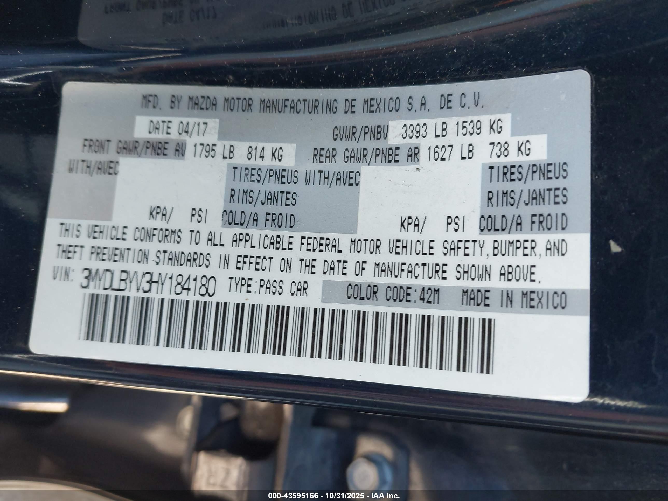 TOYOTA YARIS image 9