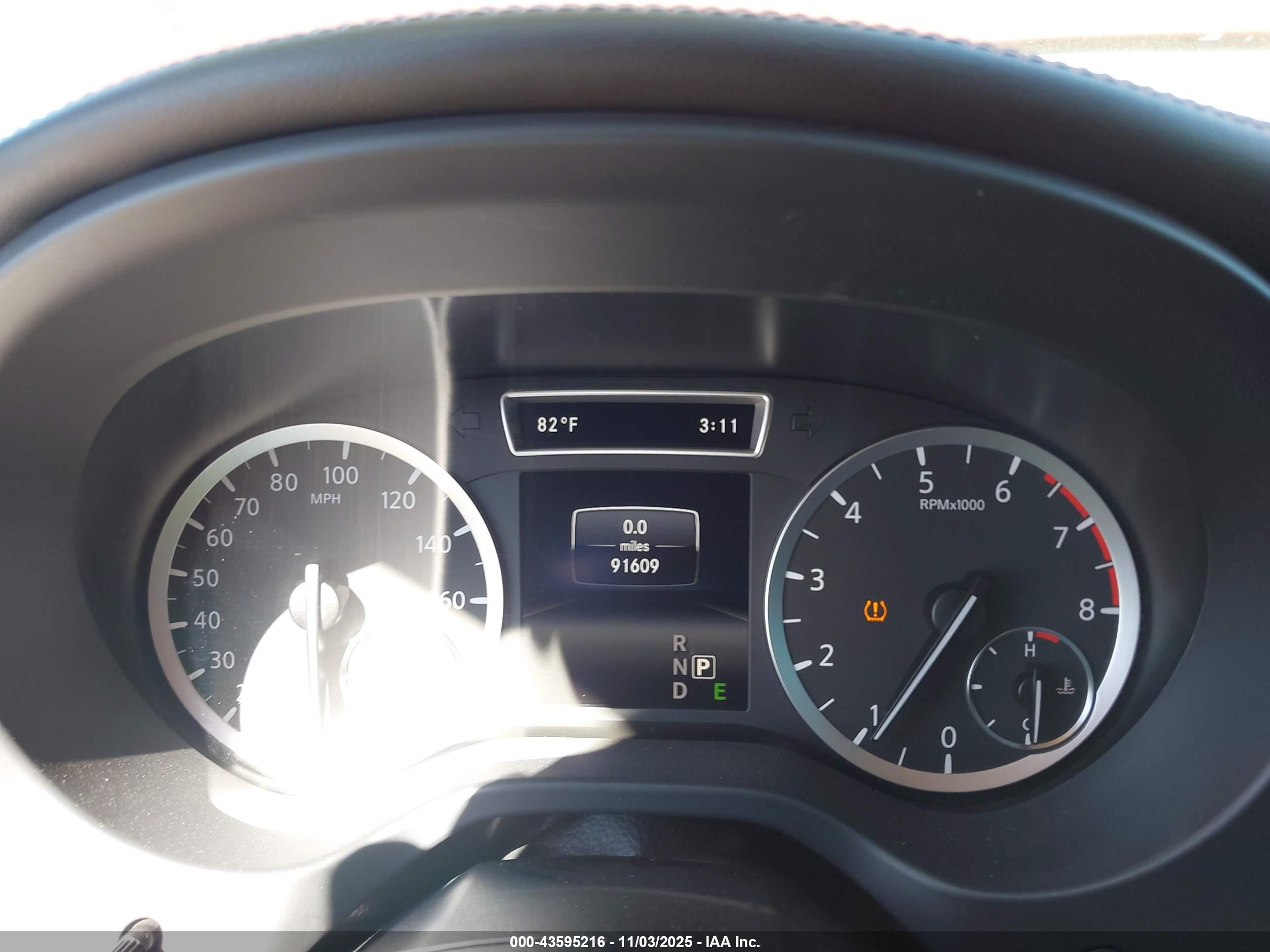 INFINITI QX30 image 7
