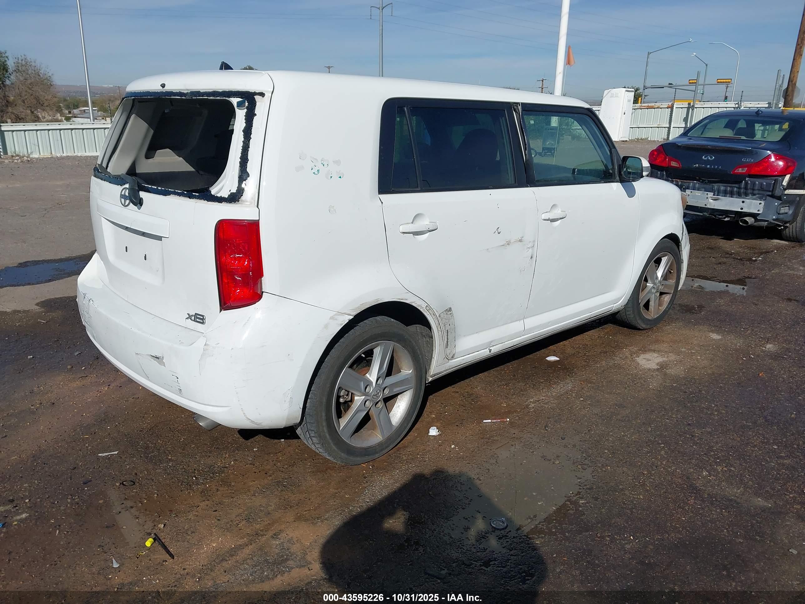 SCION XB image 4