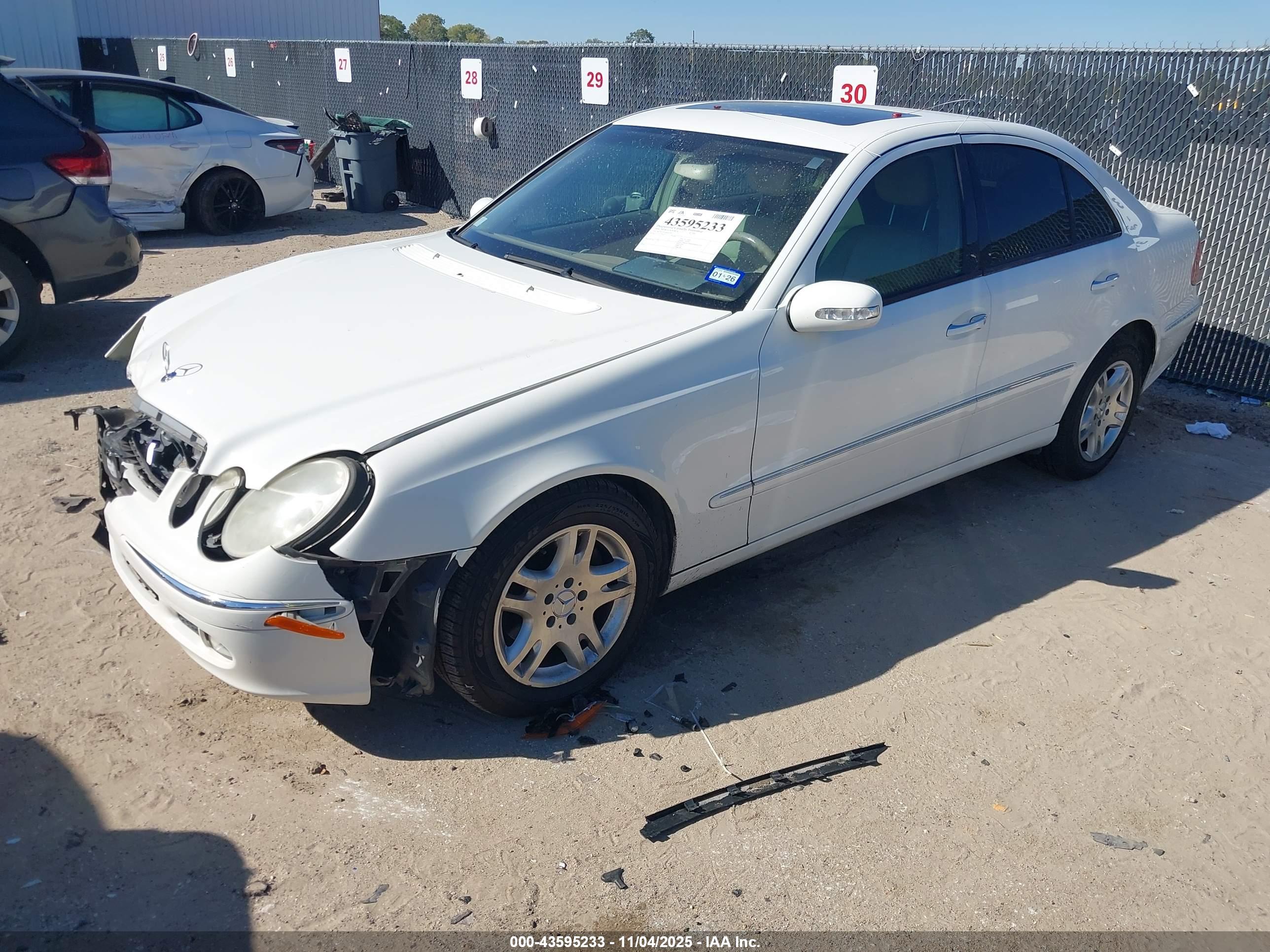 MERCEDES-BENZ E image 2