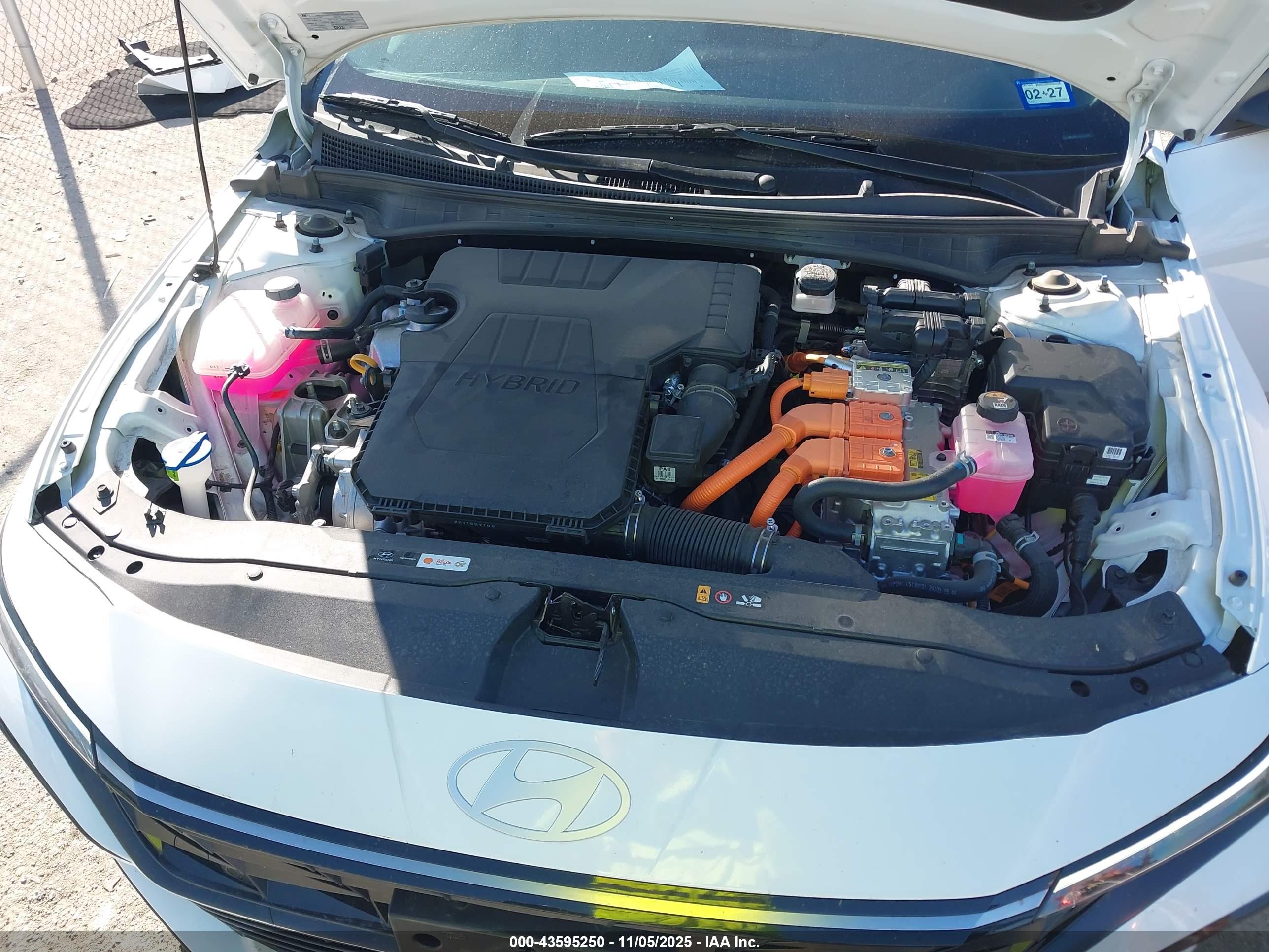 HYUNDAI ELANTRA image 10