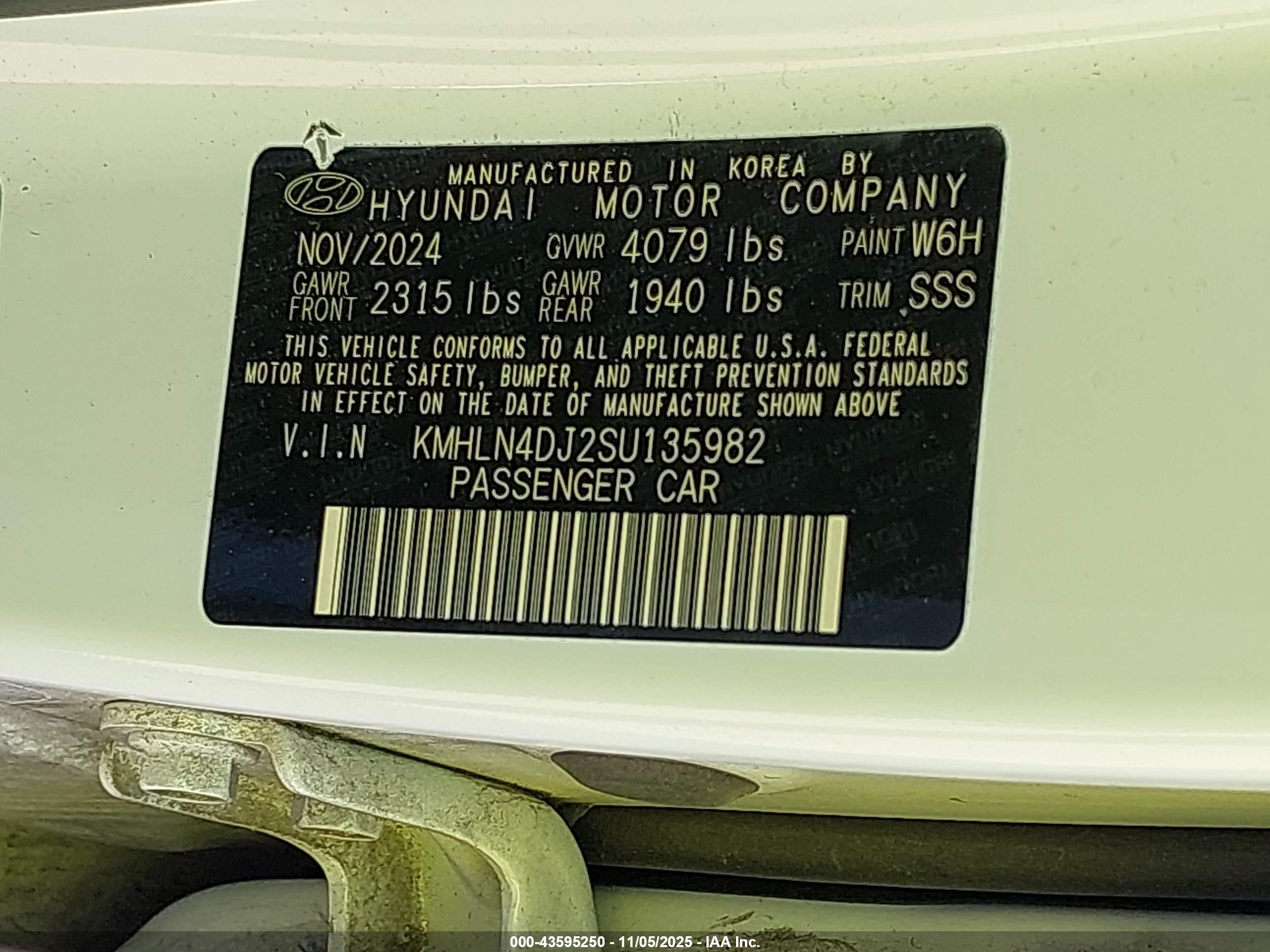 HYUNDAI ELANTRA image 9