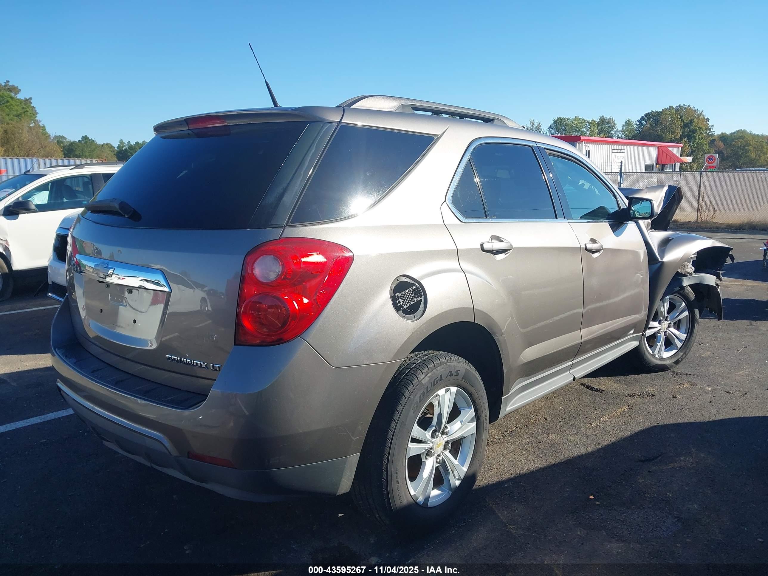 CHEVROLET EQUINOX image 4