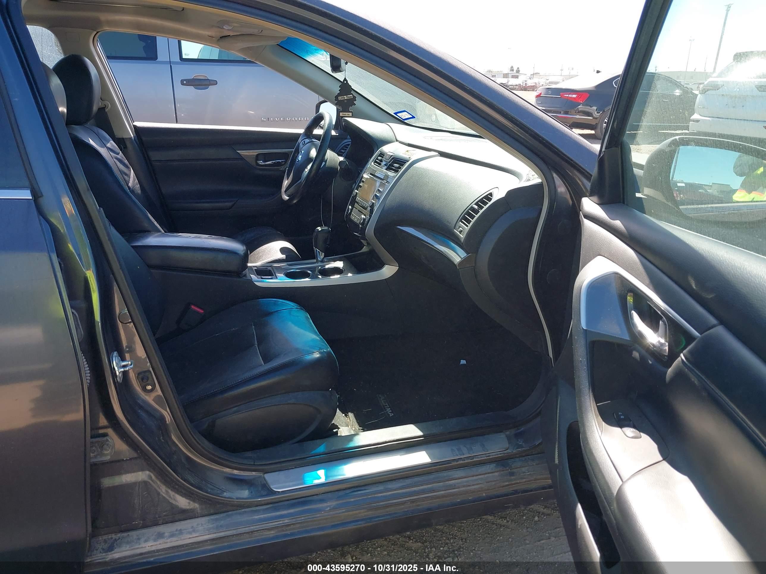 NISSAN ALTIMA image 5