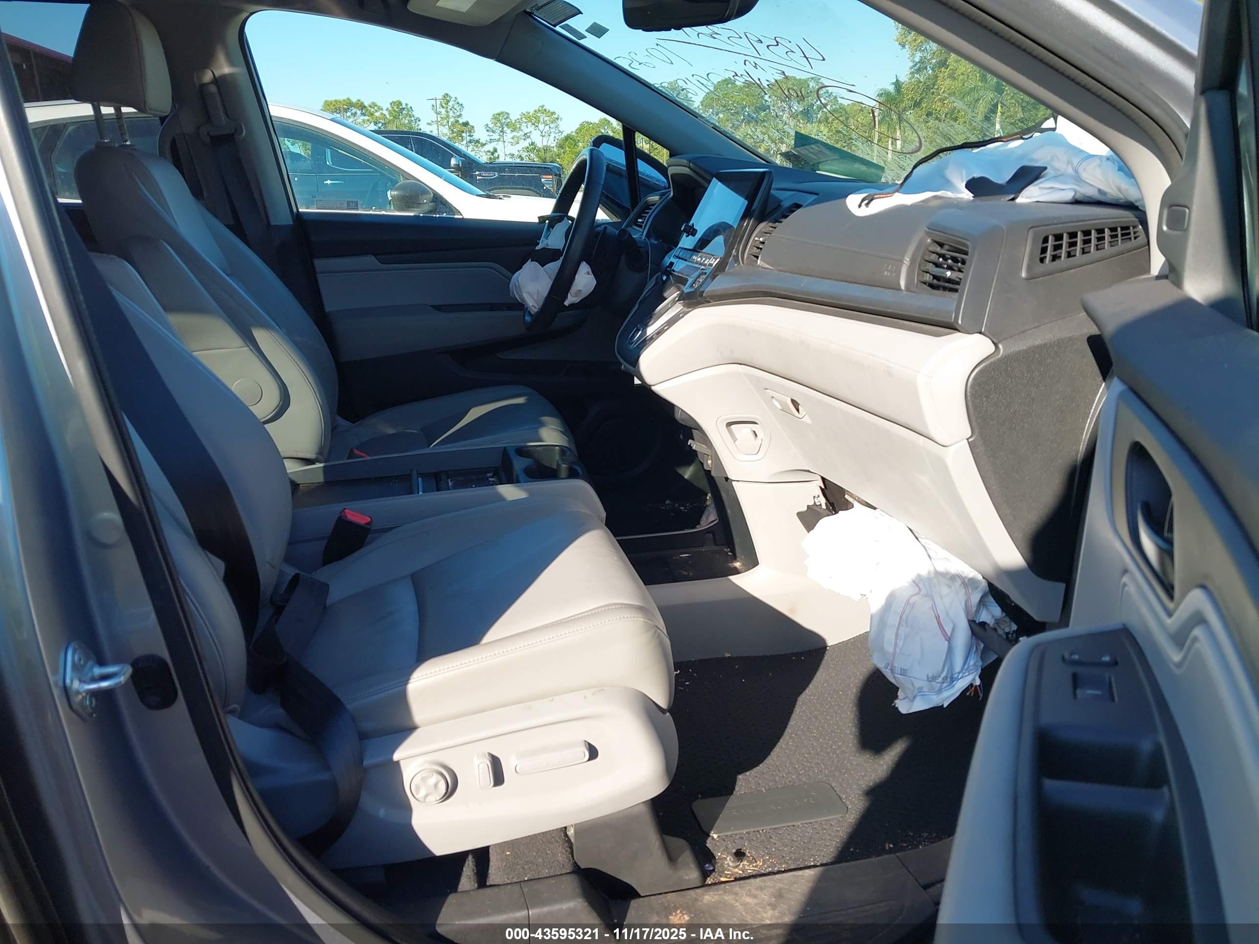 HONDA ODYSSEY image 5