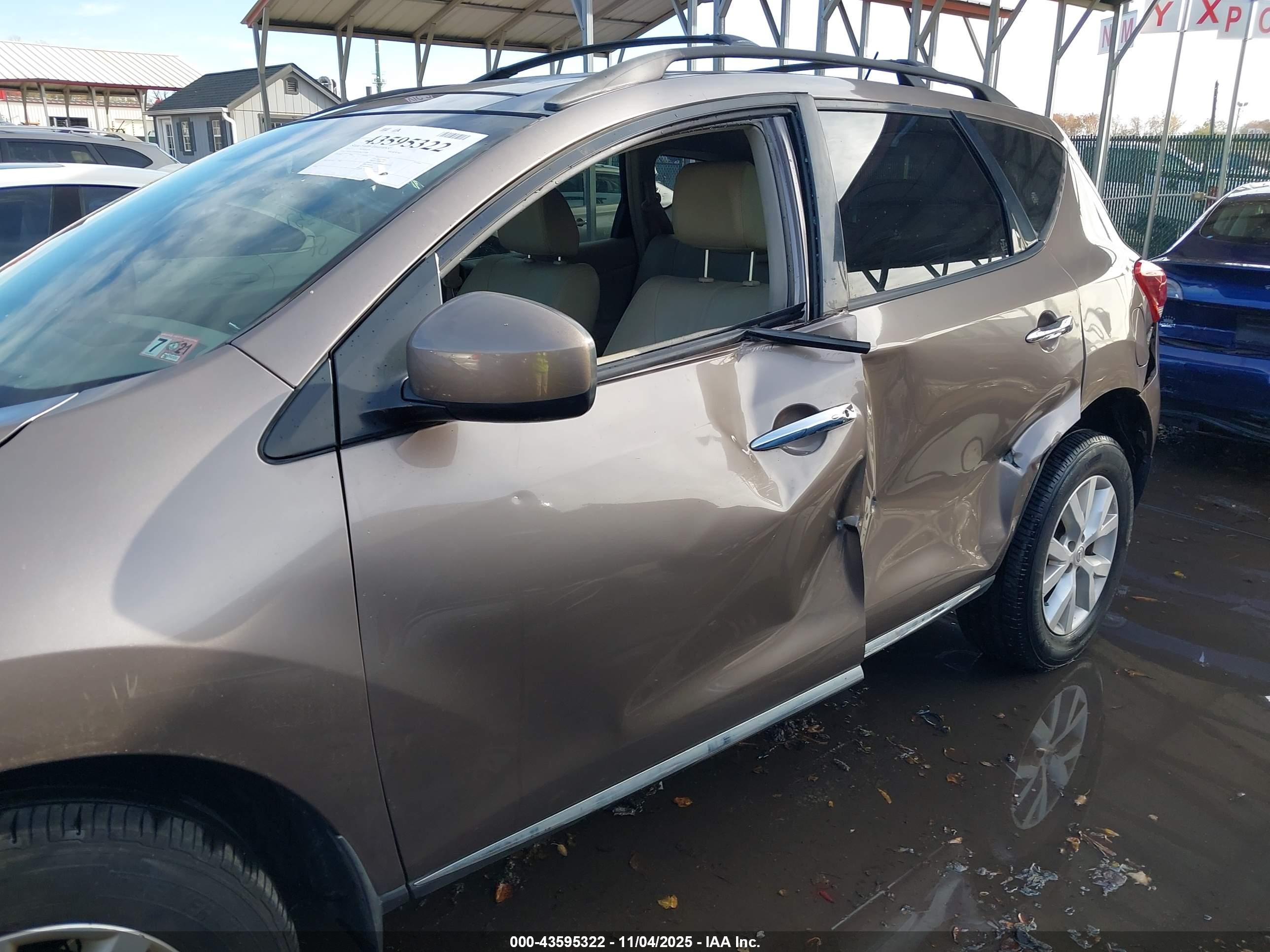 NISSAN MURANO image 6