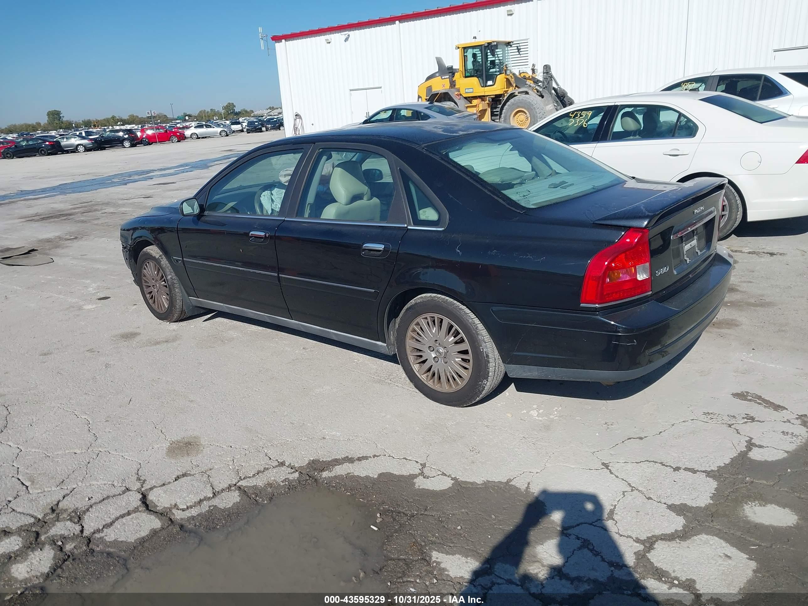 VOLVO S80 image 3