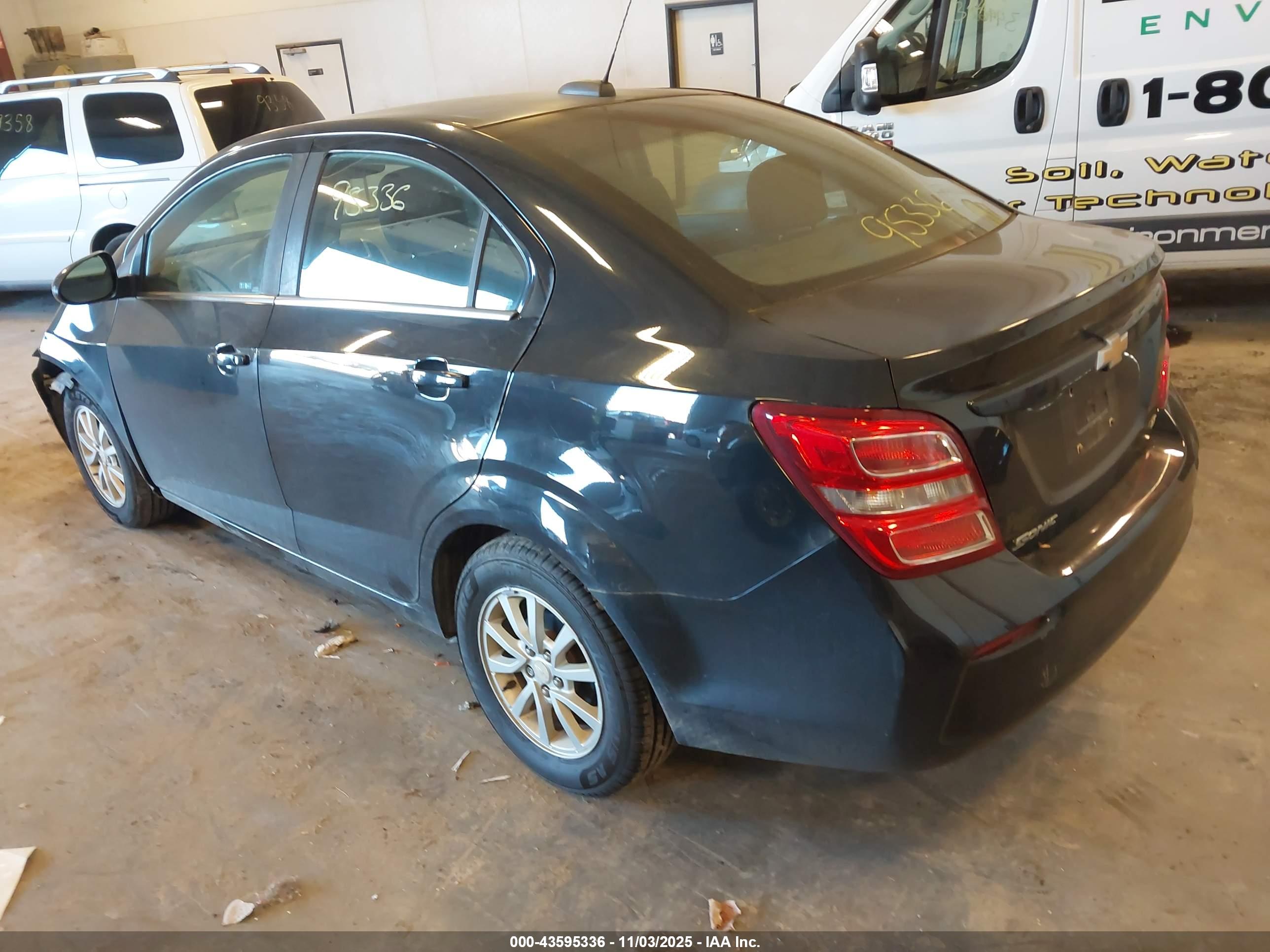 CHEVROLET SONIC image 3