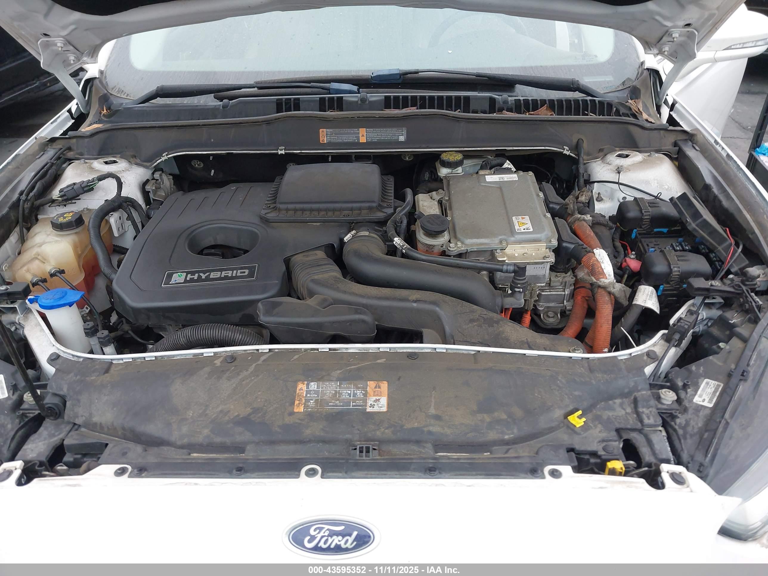 FORD FUSION image 10