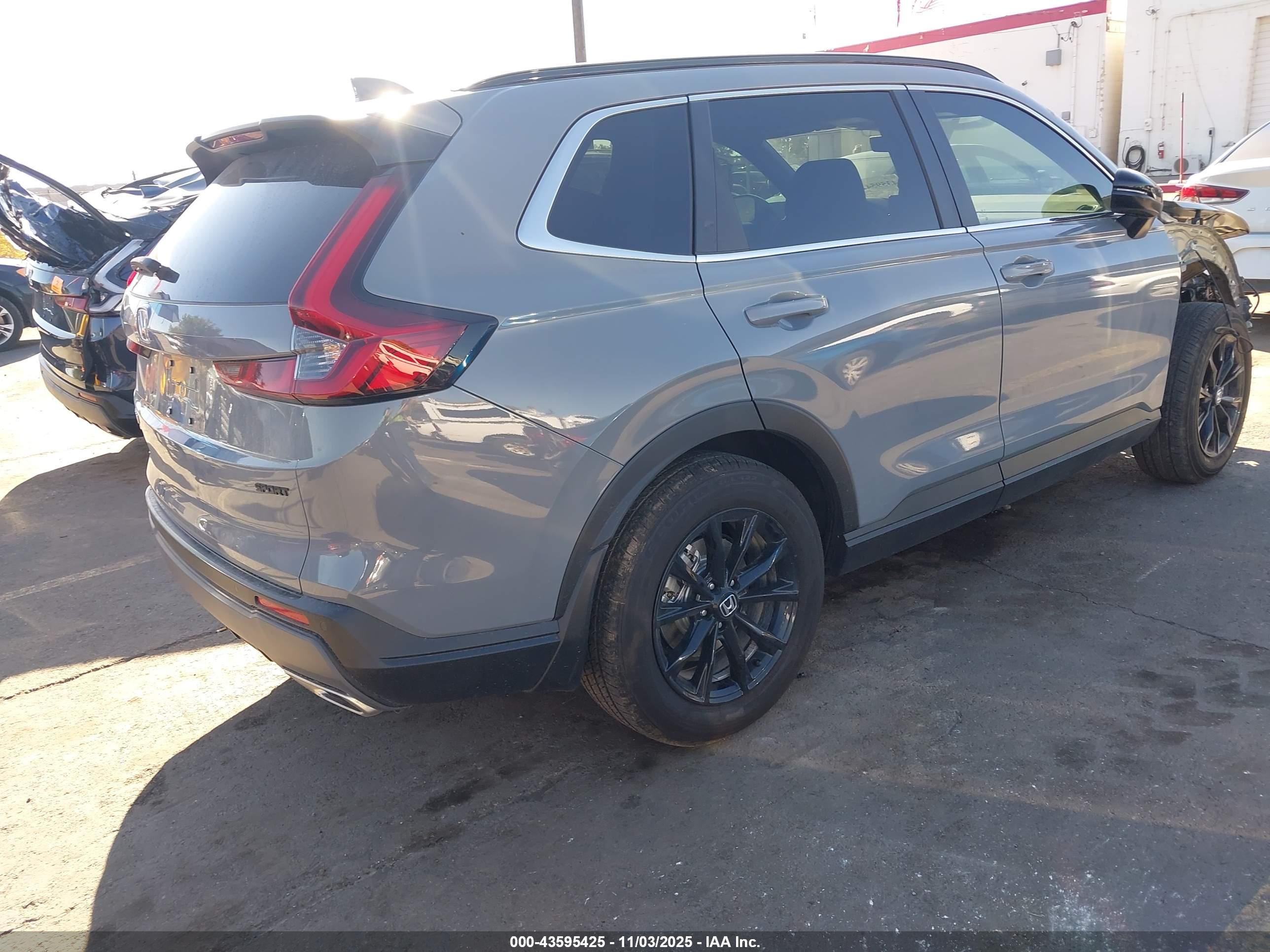 HONDA CR-V image 4