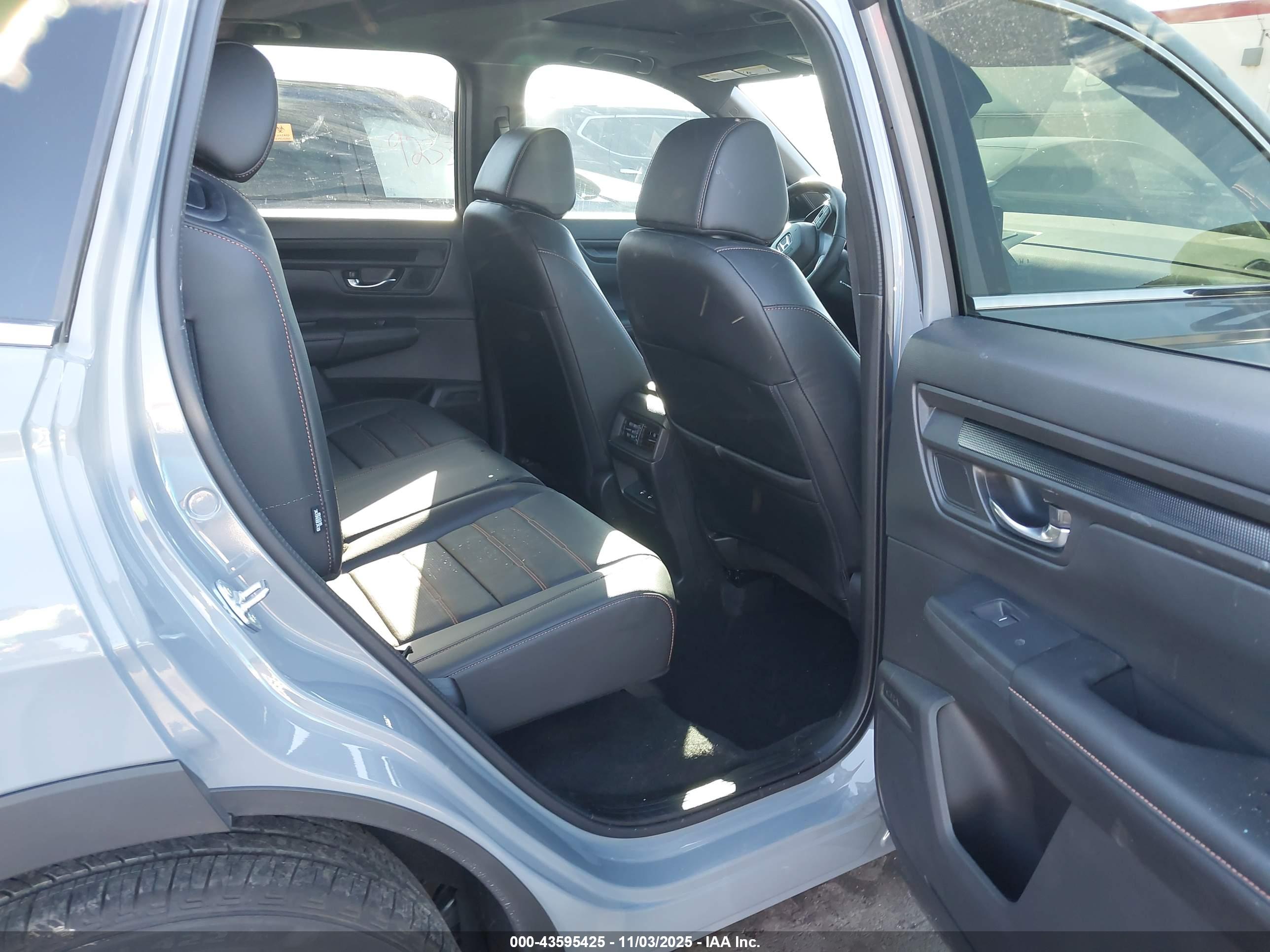 HONDA CR-V image 8