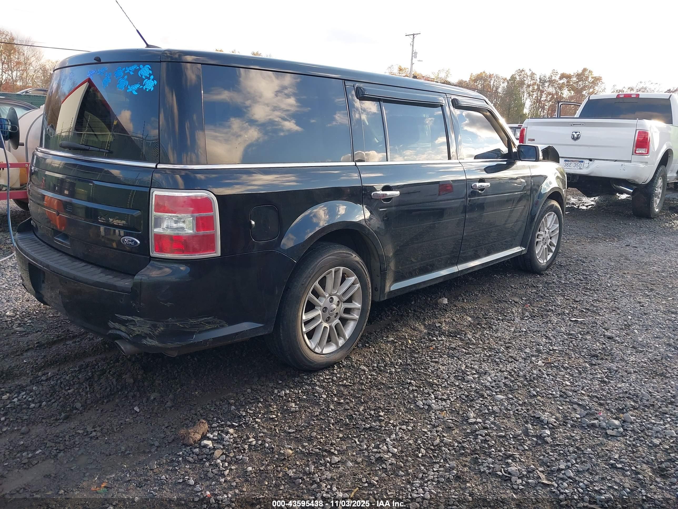 FORD FLEX image 4