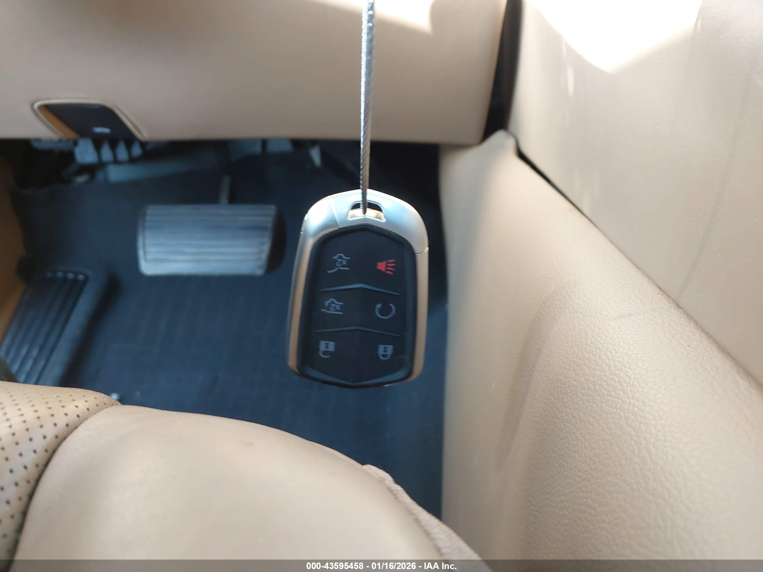 CADILLAC ESCALADE image 11