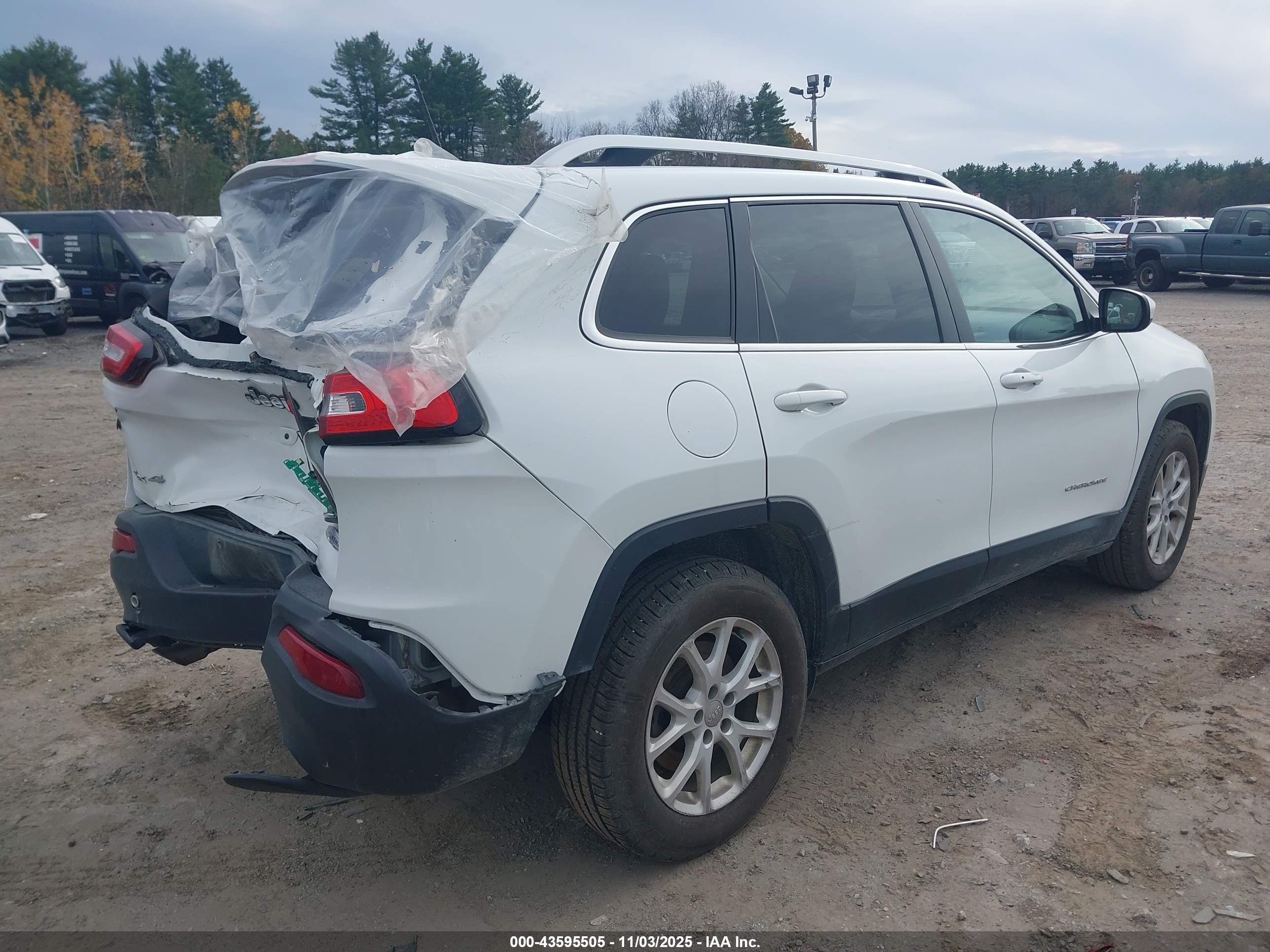 JEEP CHEROKEE image 4