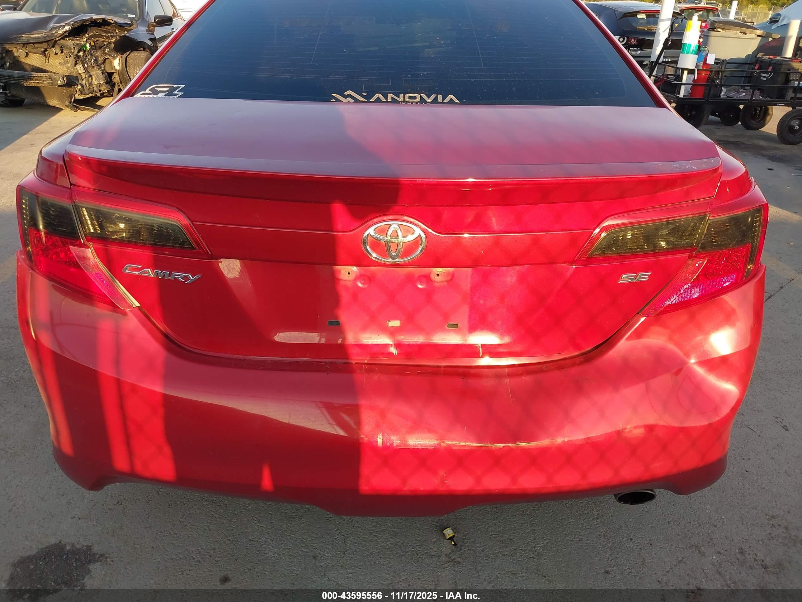 TOYOTA CAMRY image 6