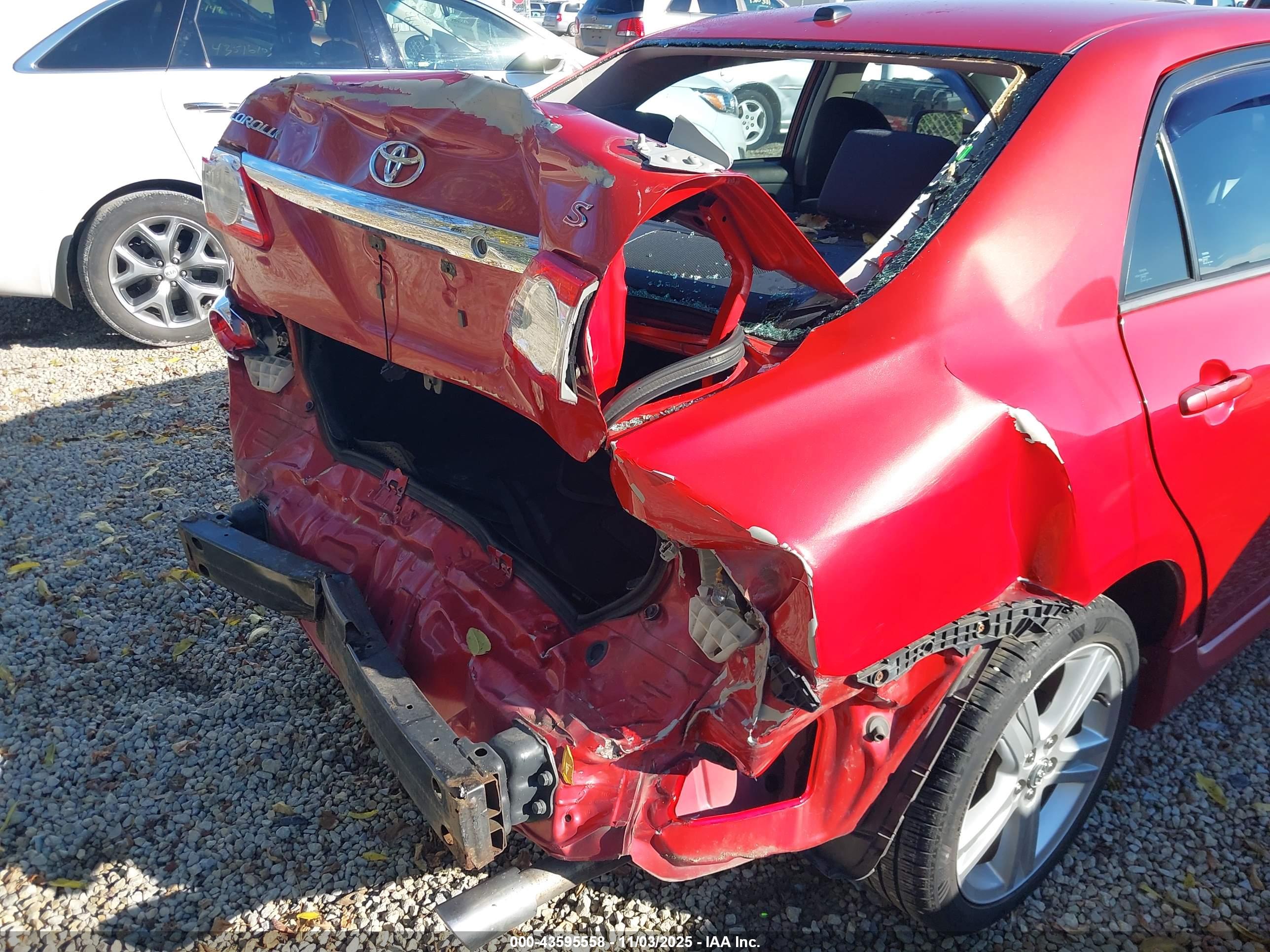 TOYOTA COROLLA image 6