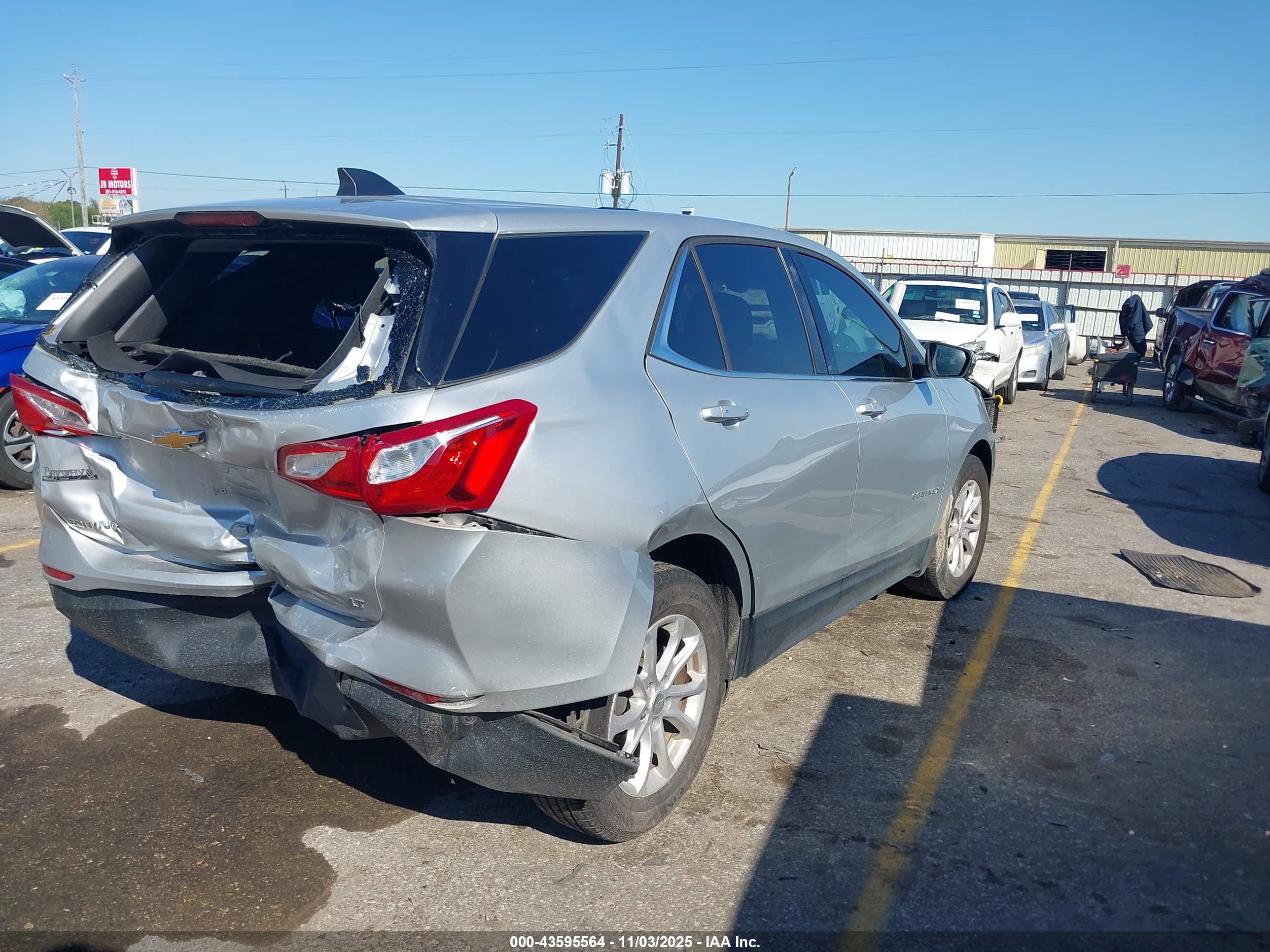 CHEVROLET EQUINOX image 4